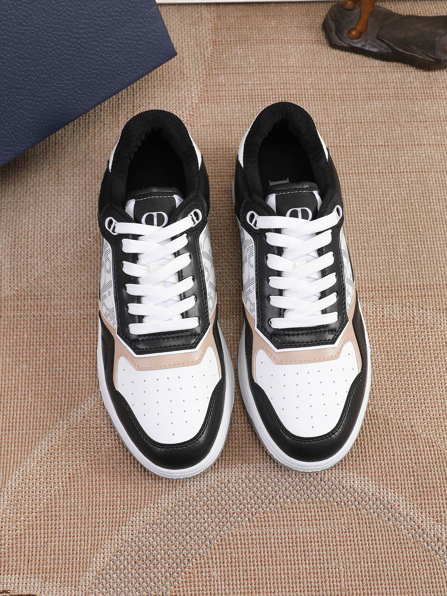 Dior shoe