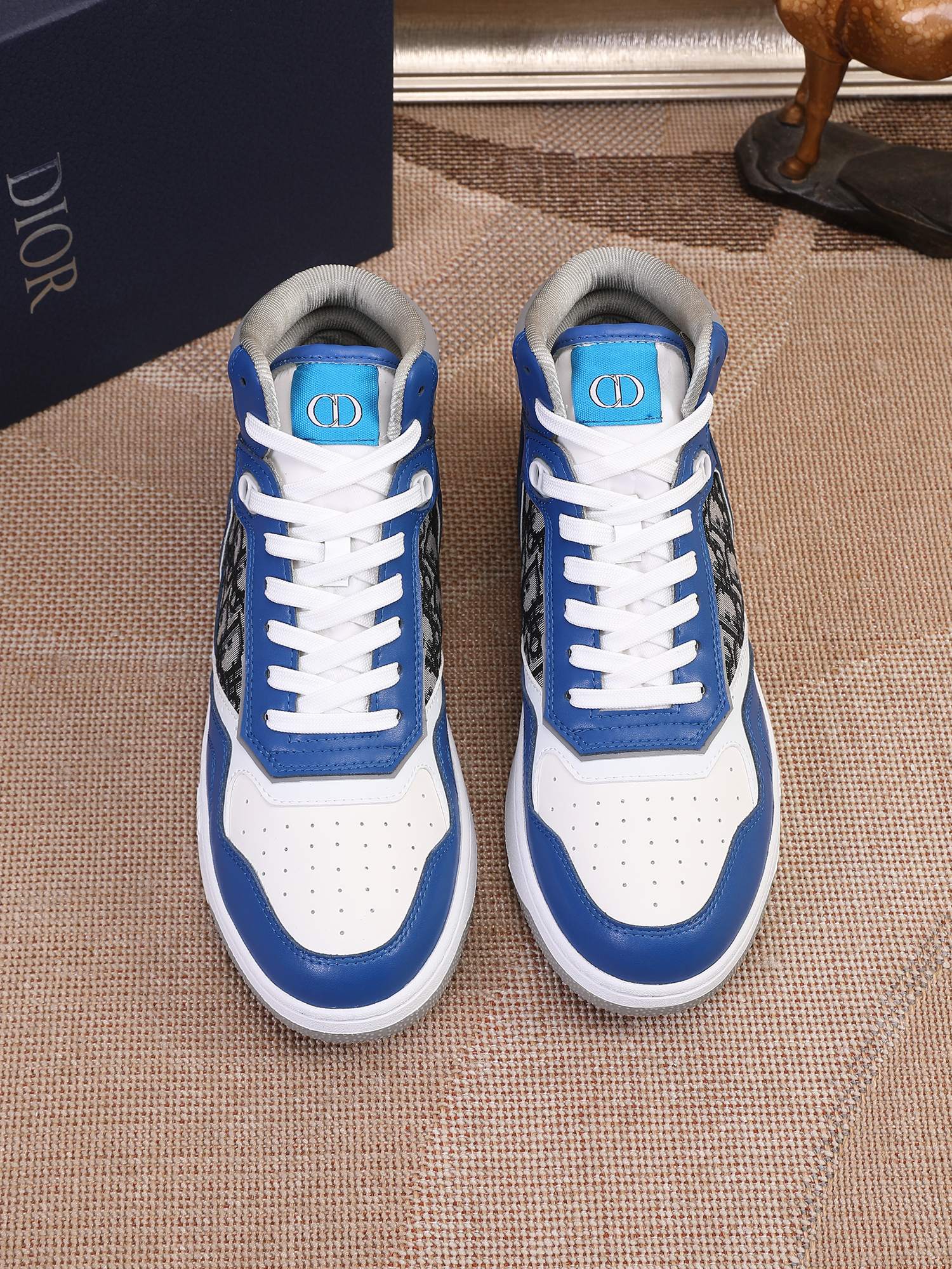 Dior shoe