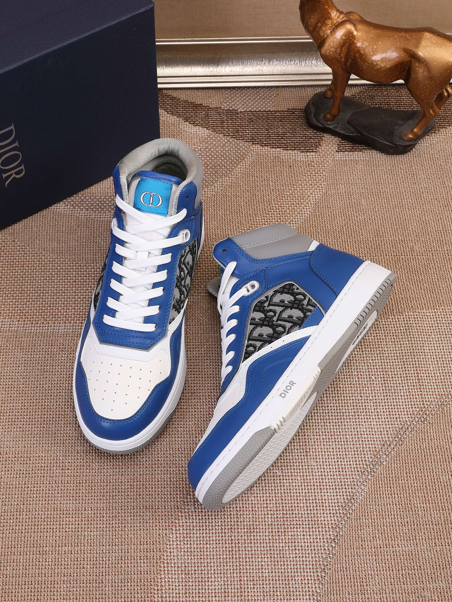 Dior shoe