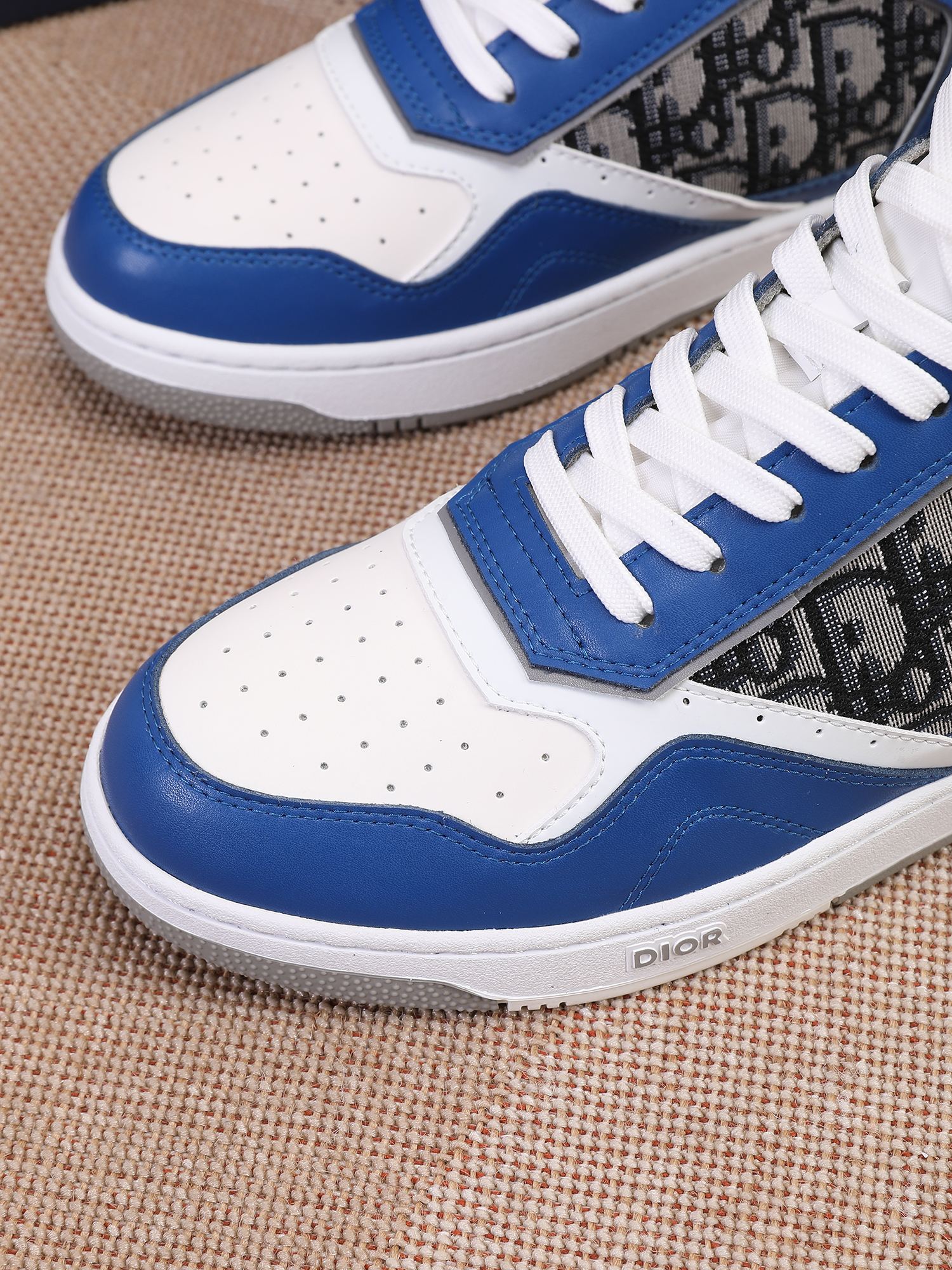 Dior shoe