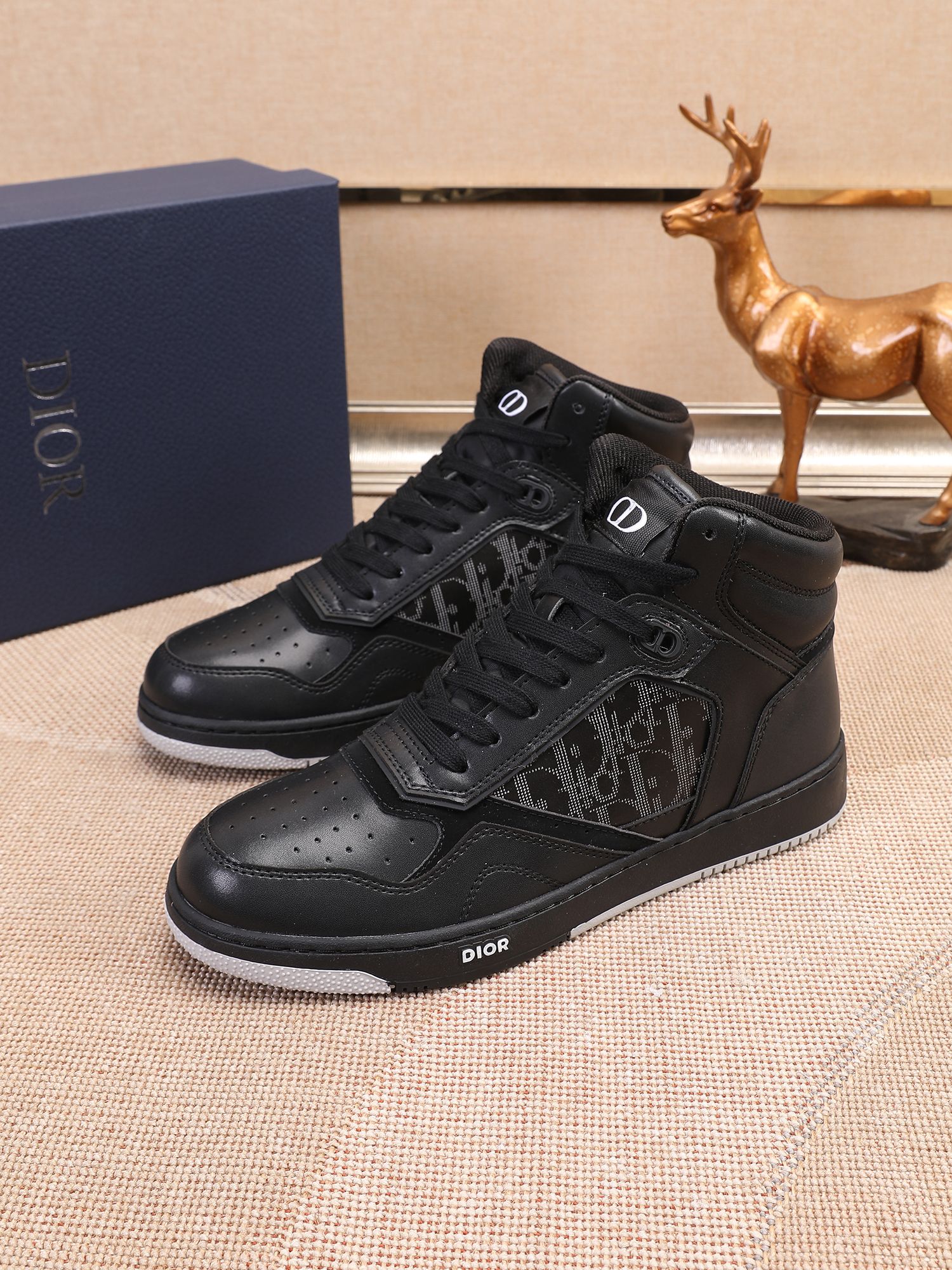 Dior shoe