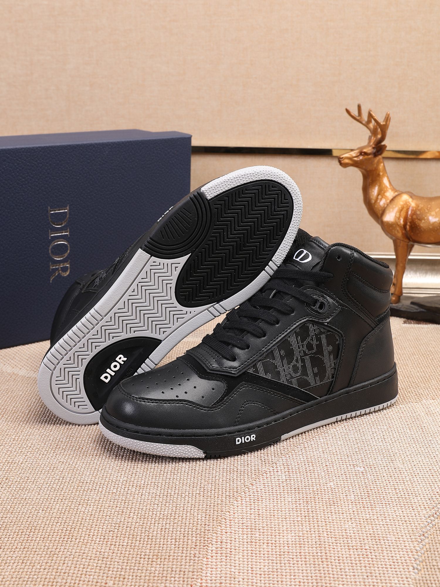 Dior shoe