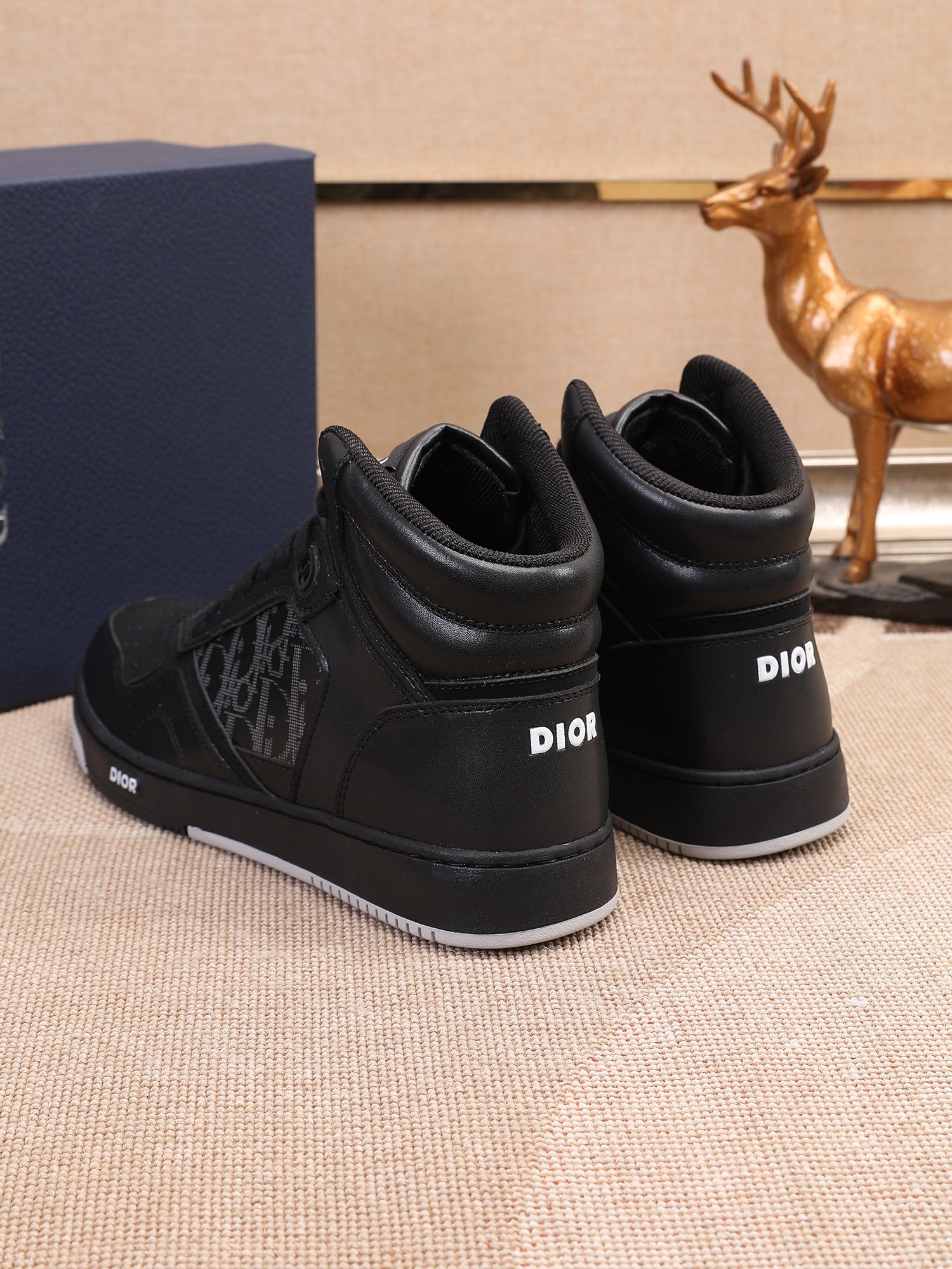 Dior shoe