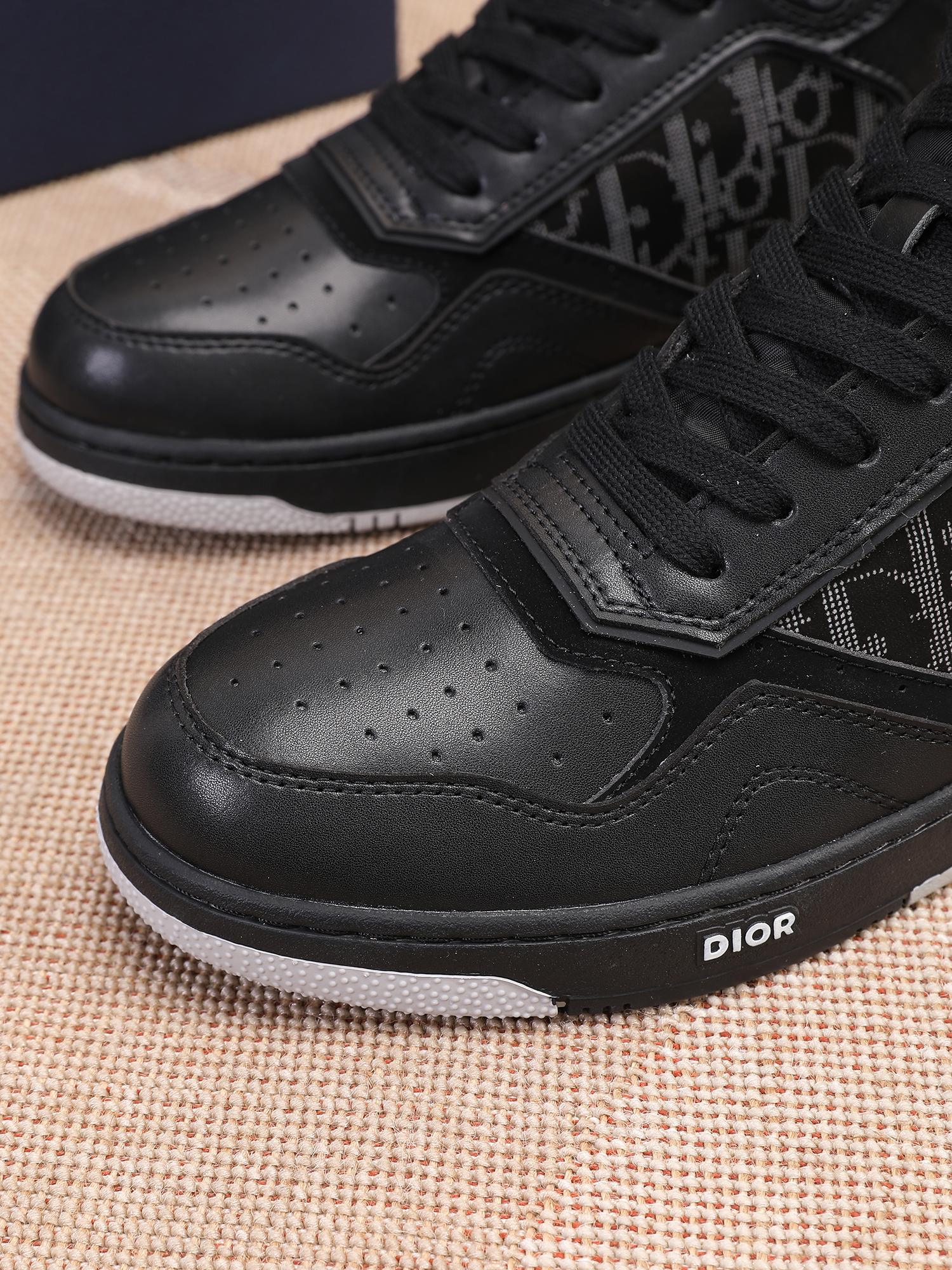 Dior shoe