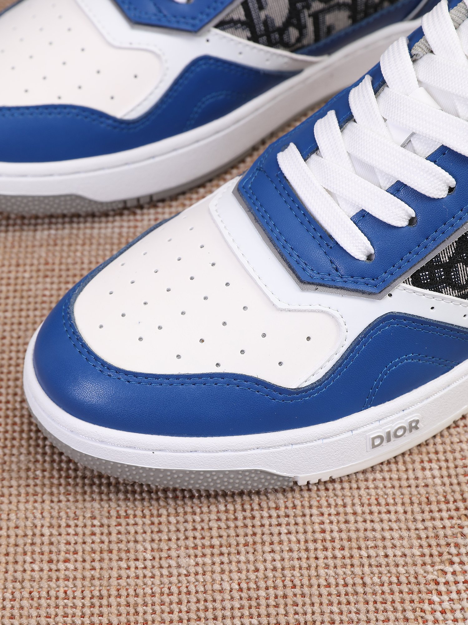 Dior shoe