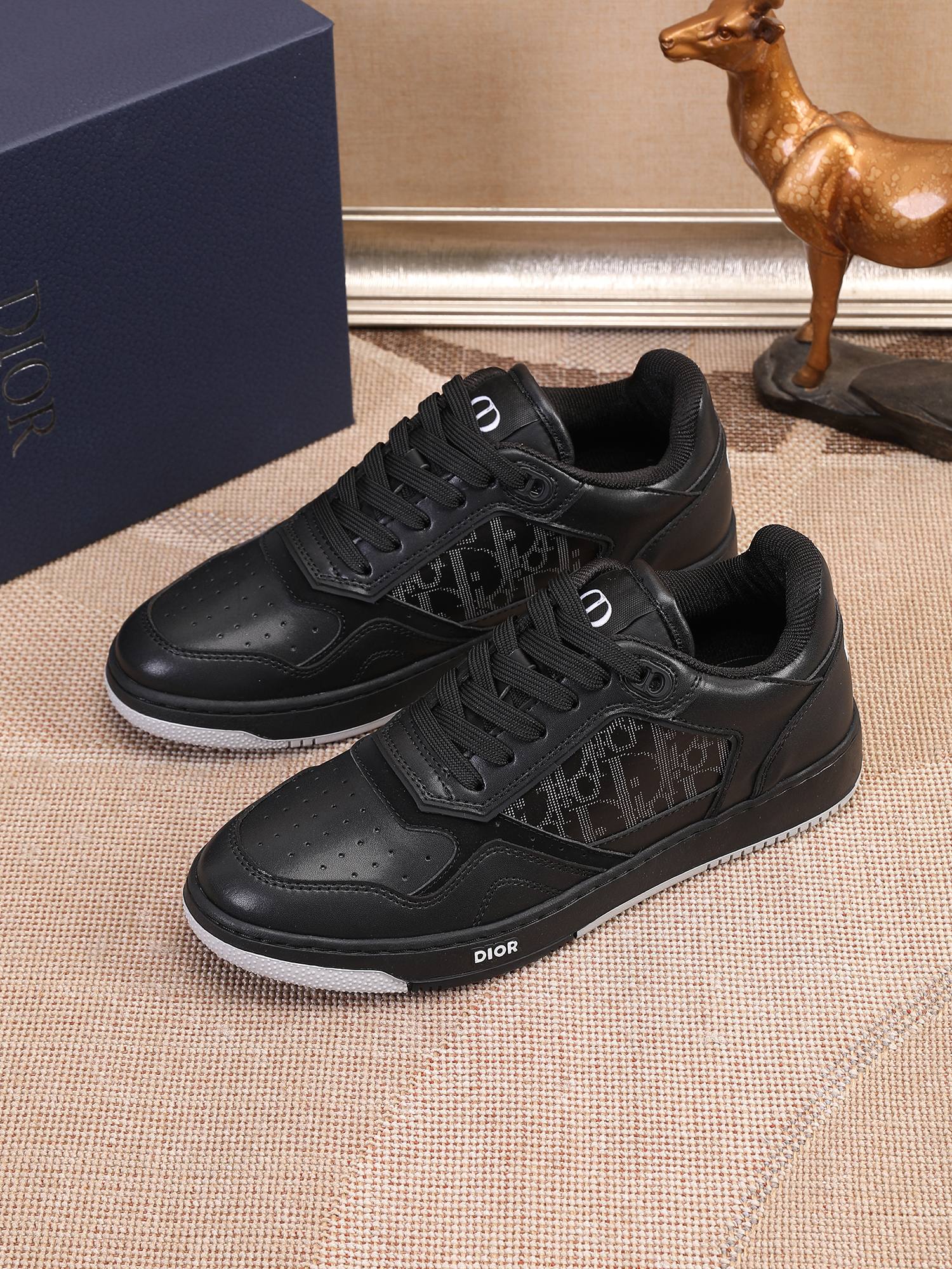 Dior shoe