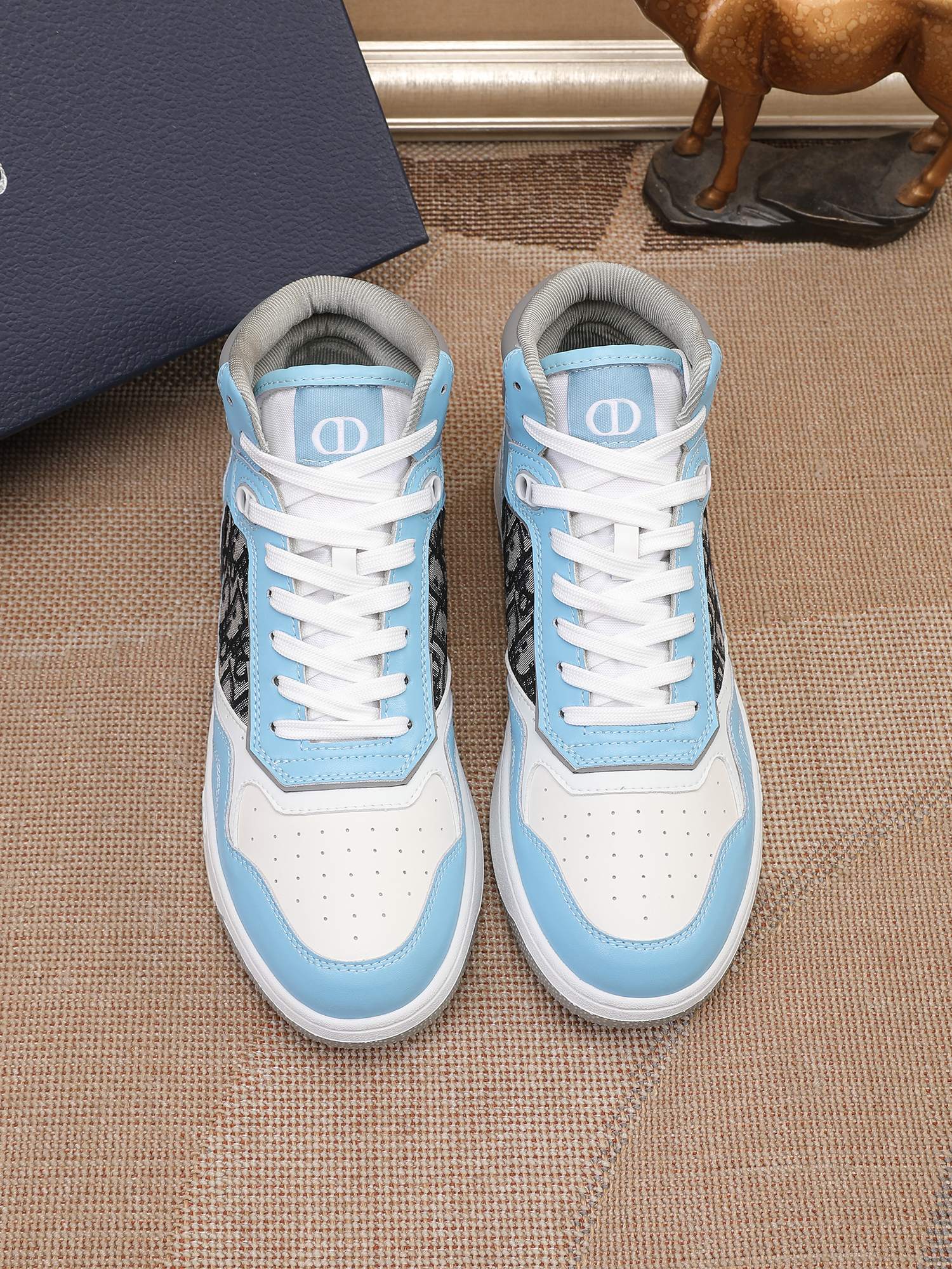 Dior shoe