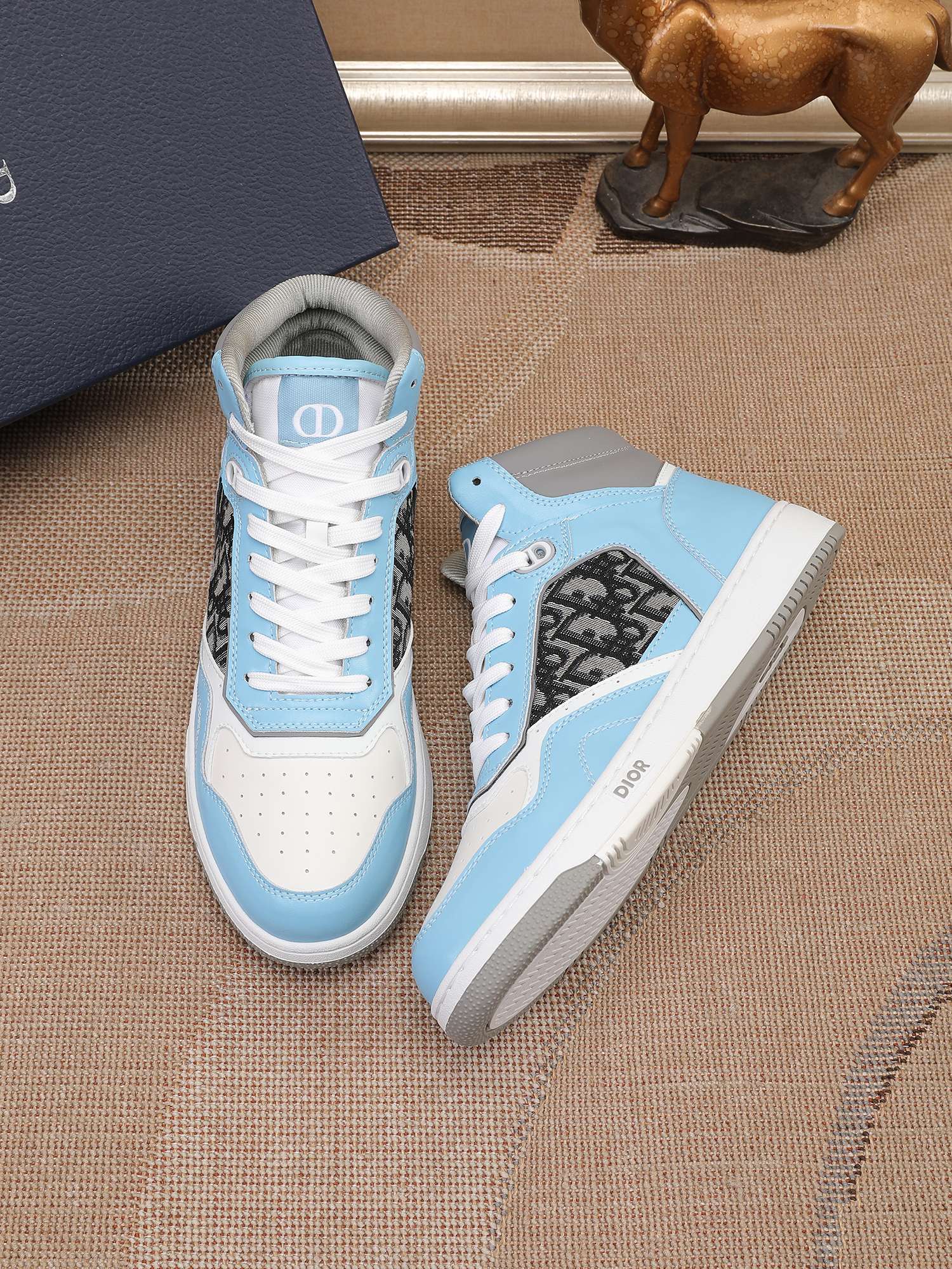 Dior shoe