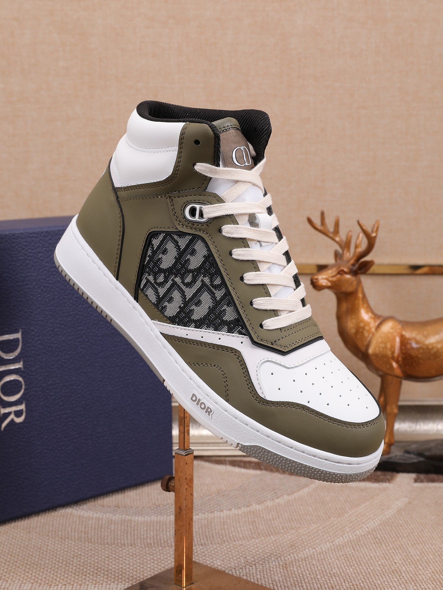 Dior shoe
