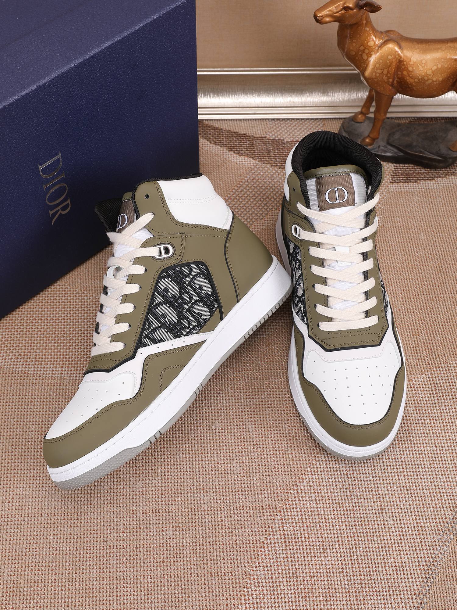 Dior shoe