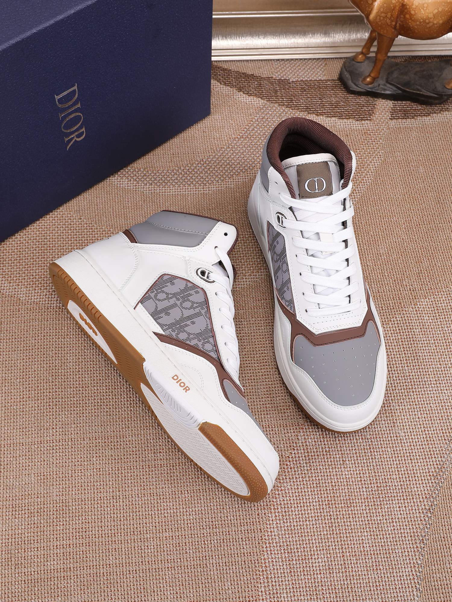Dior shoe