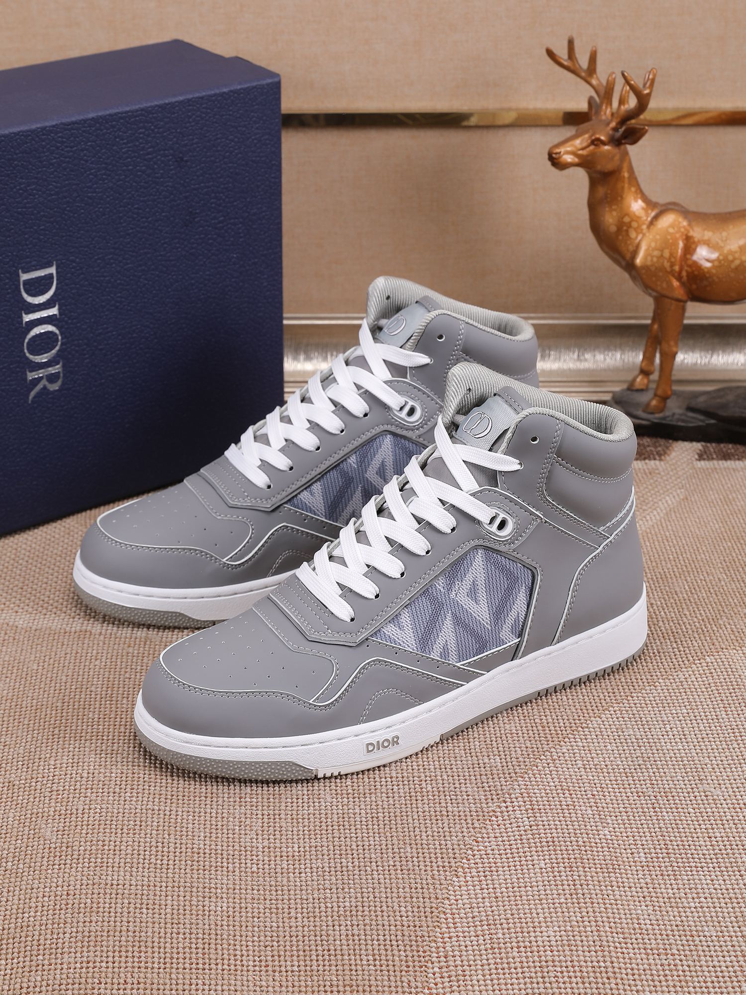 Dior shoe