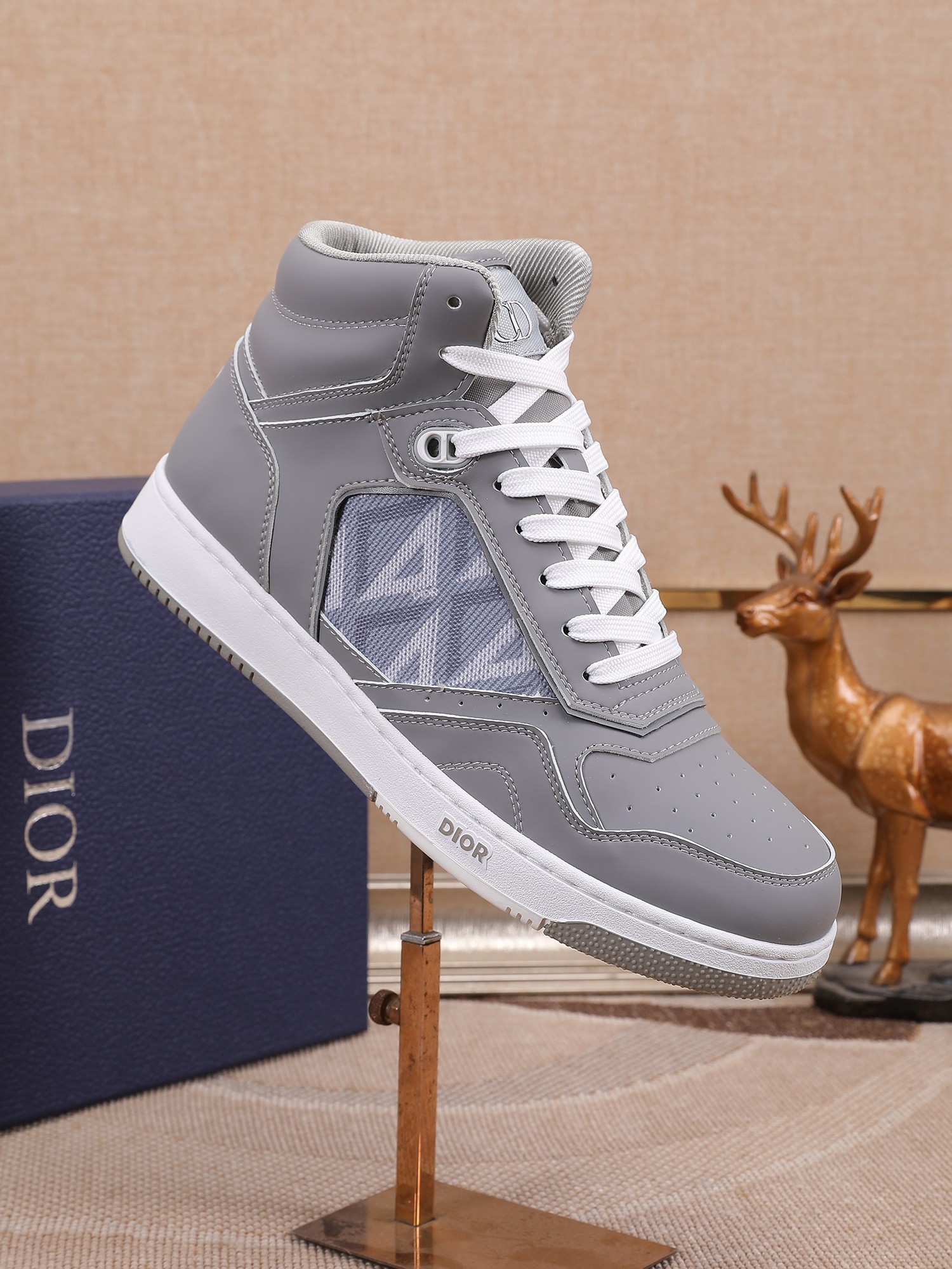 Dior shoe