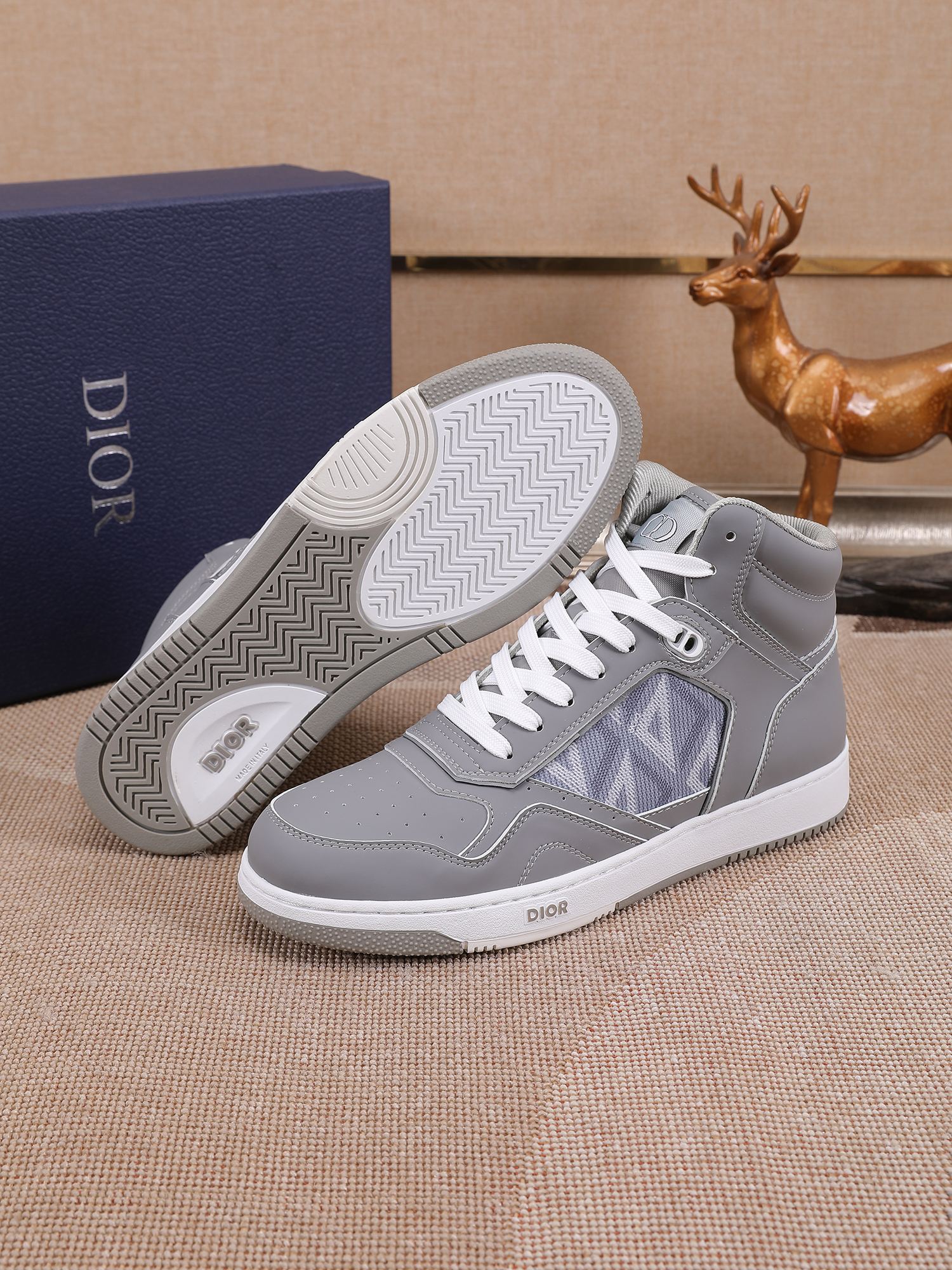 Dior shoe