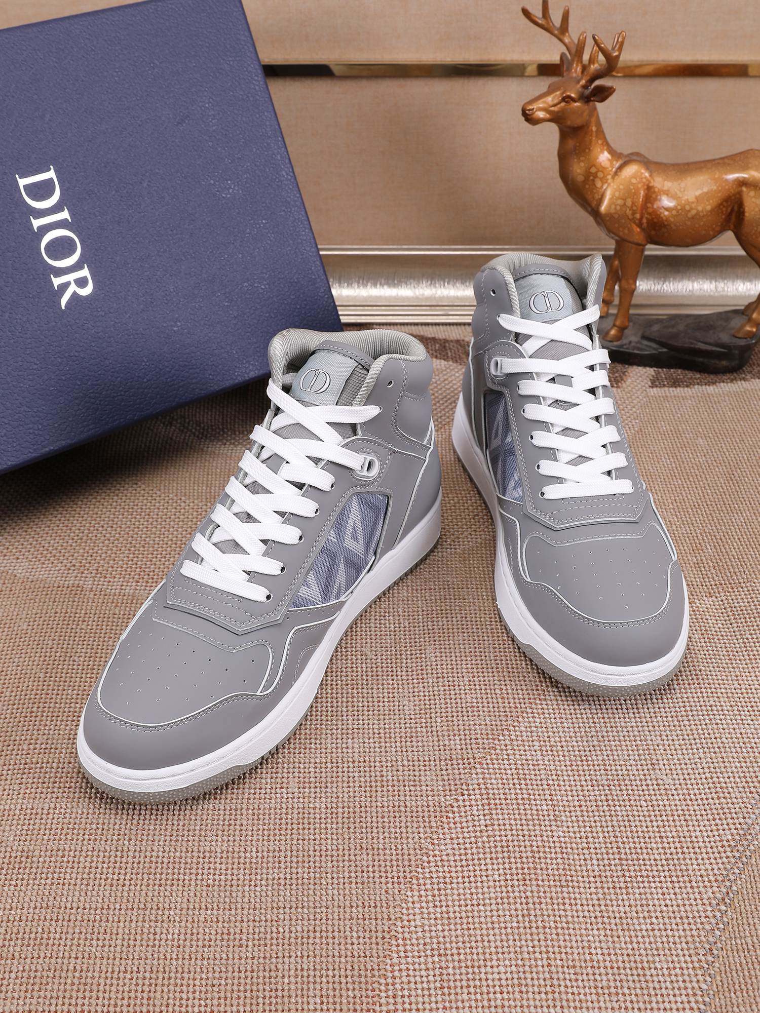 Dior shoe