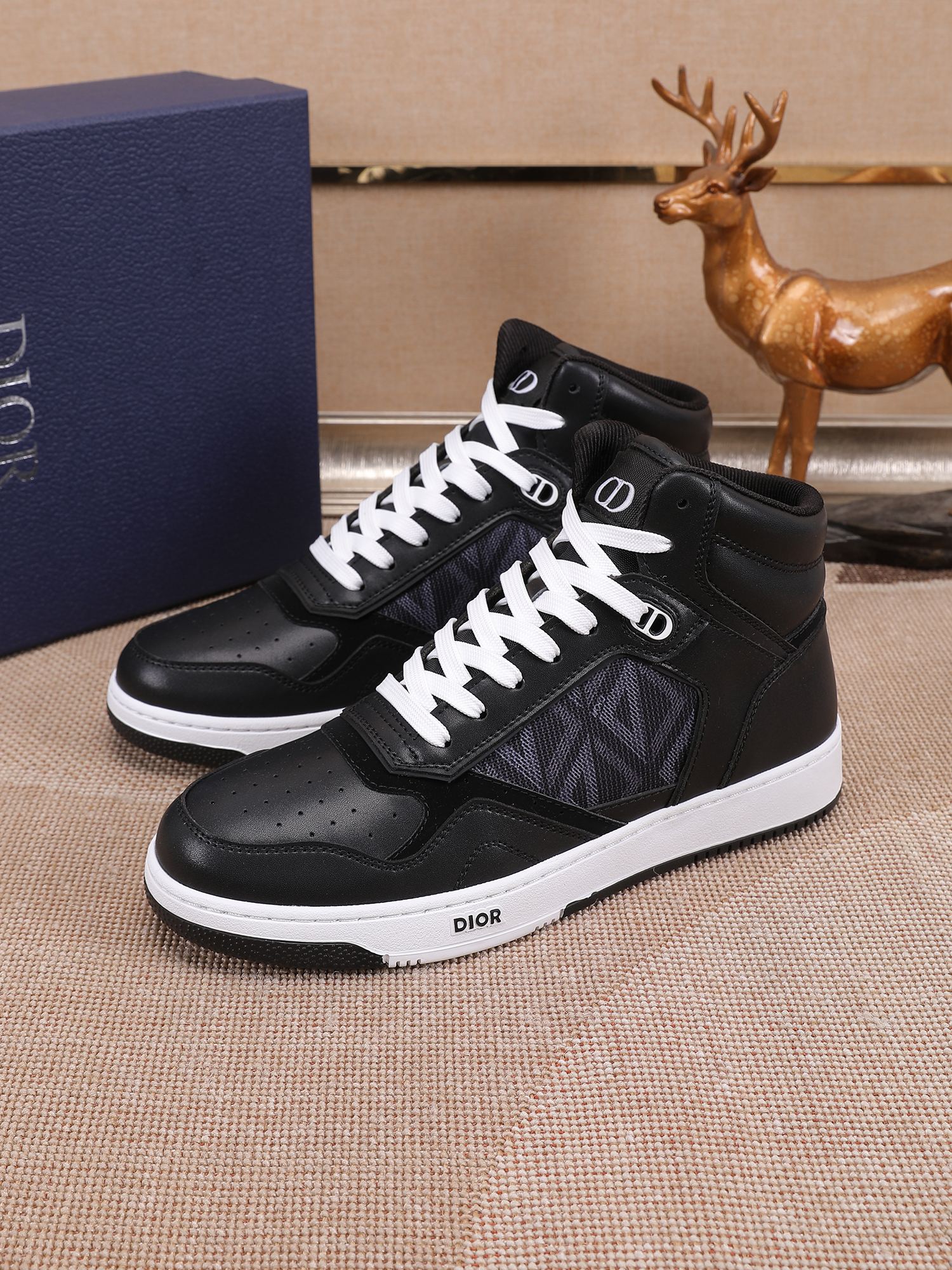 Dior shoe