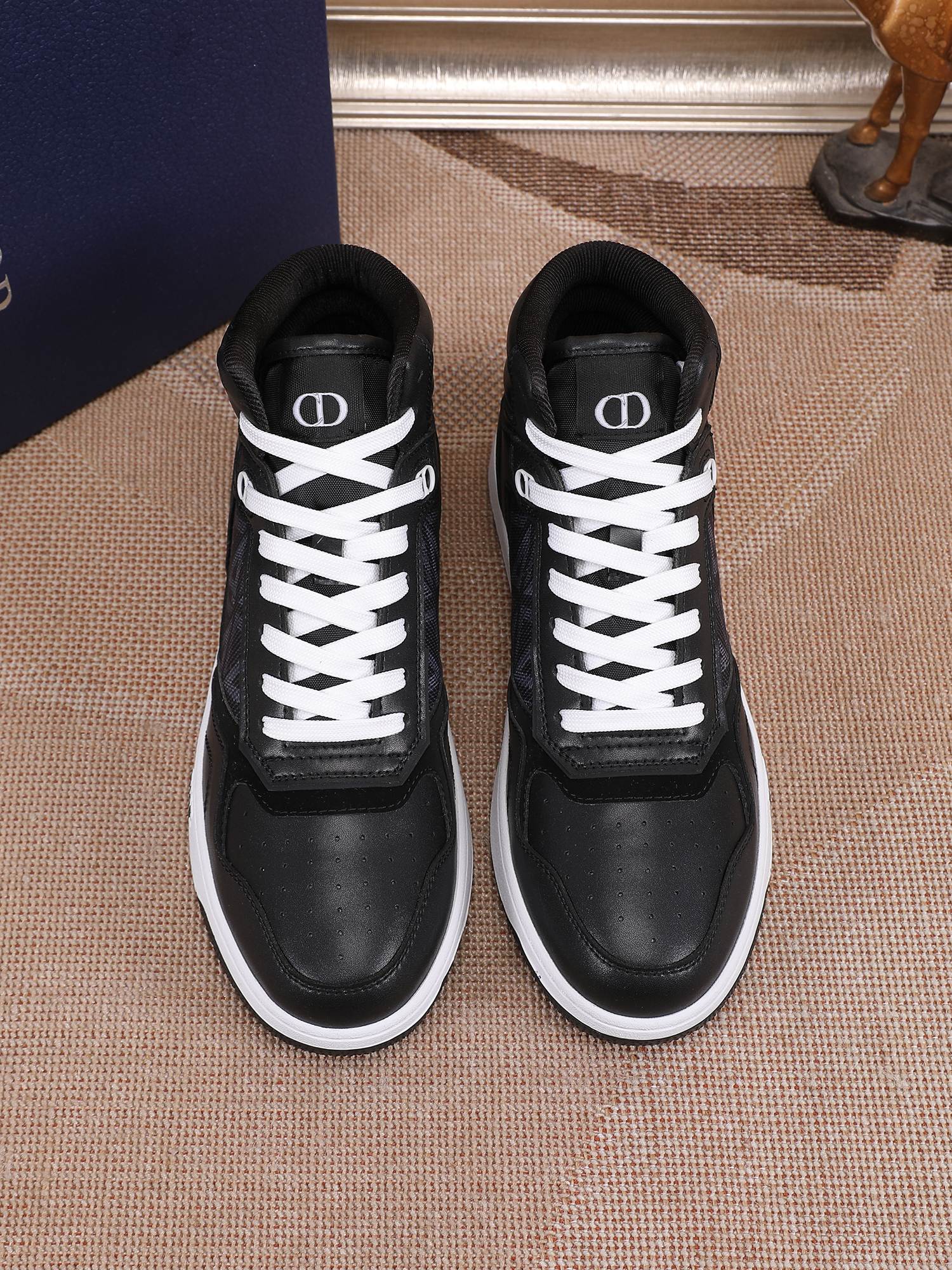 Dior shoe