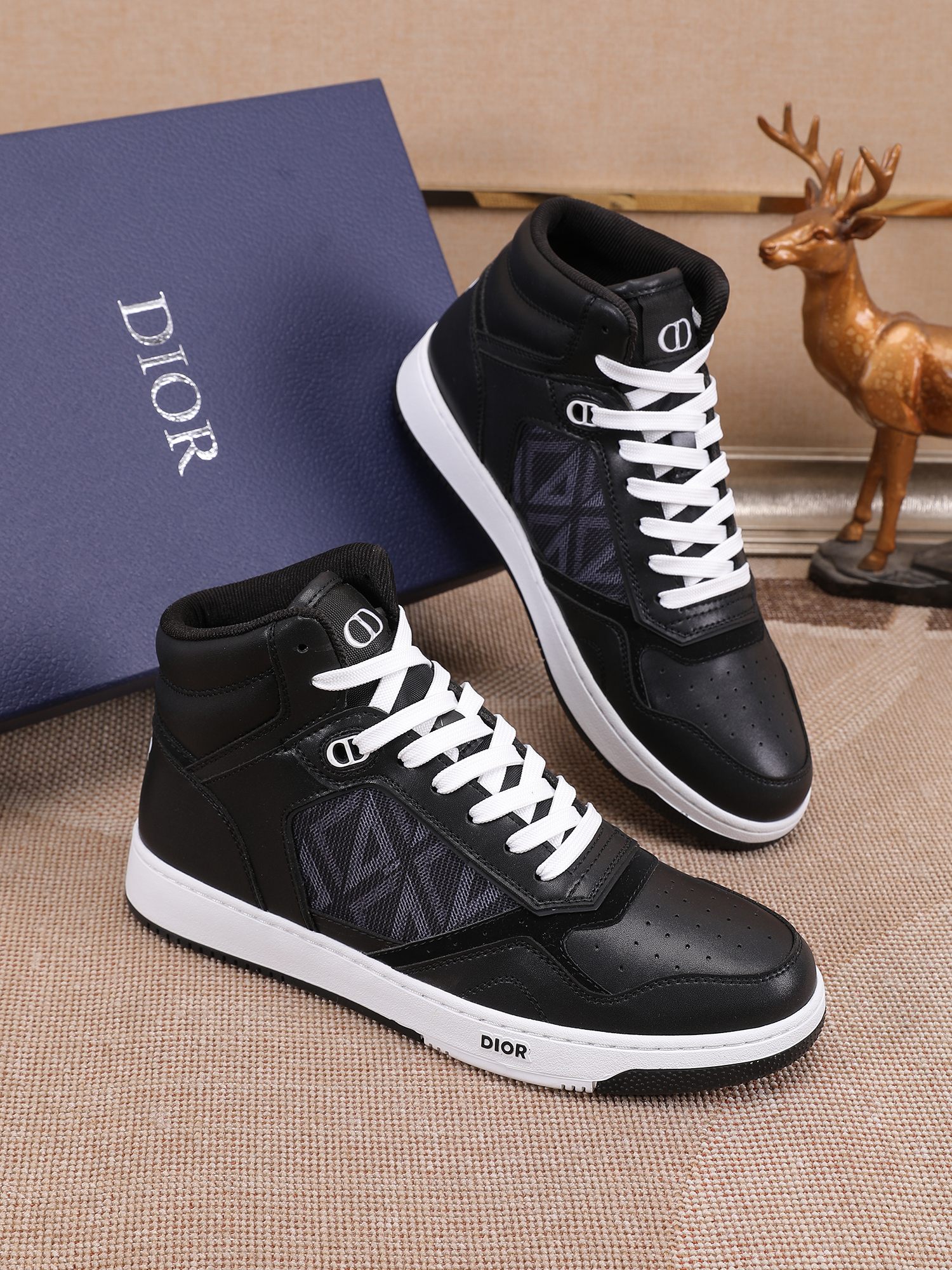 Dior shoe
