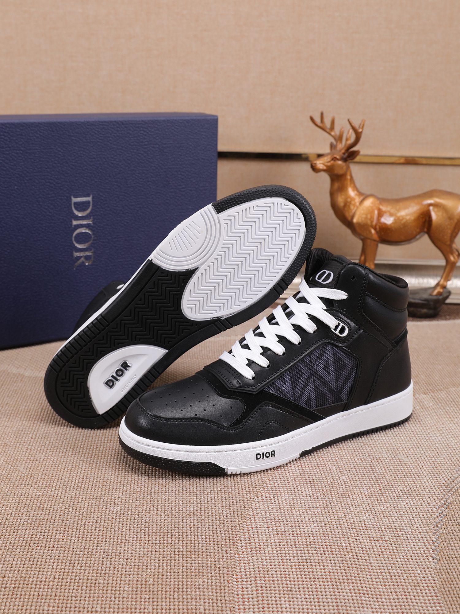 Dior shoe
