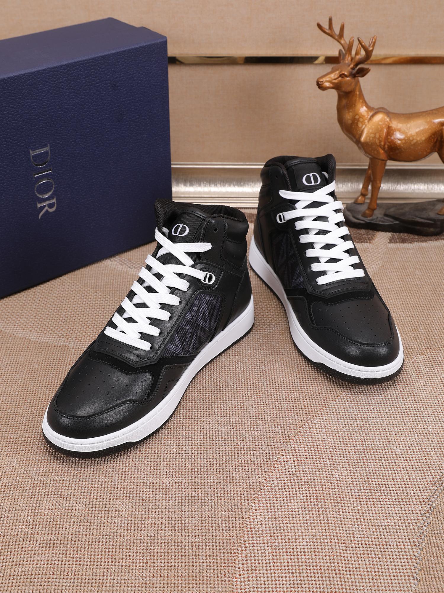 Dior shoe