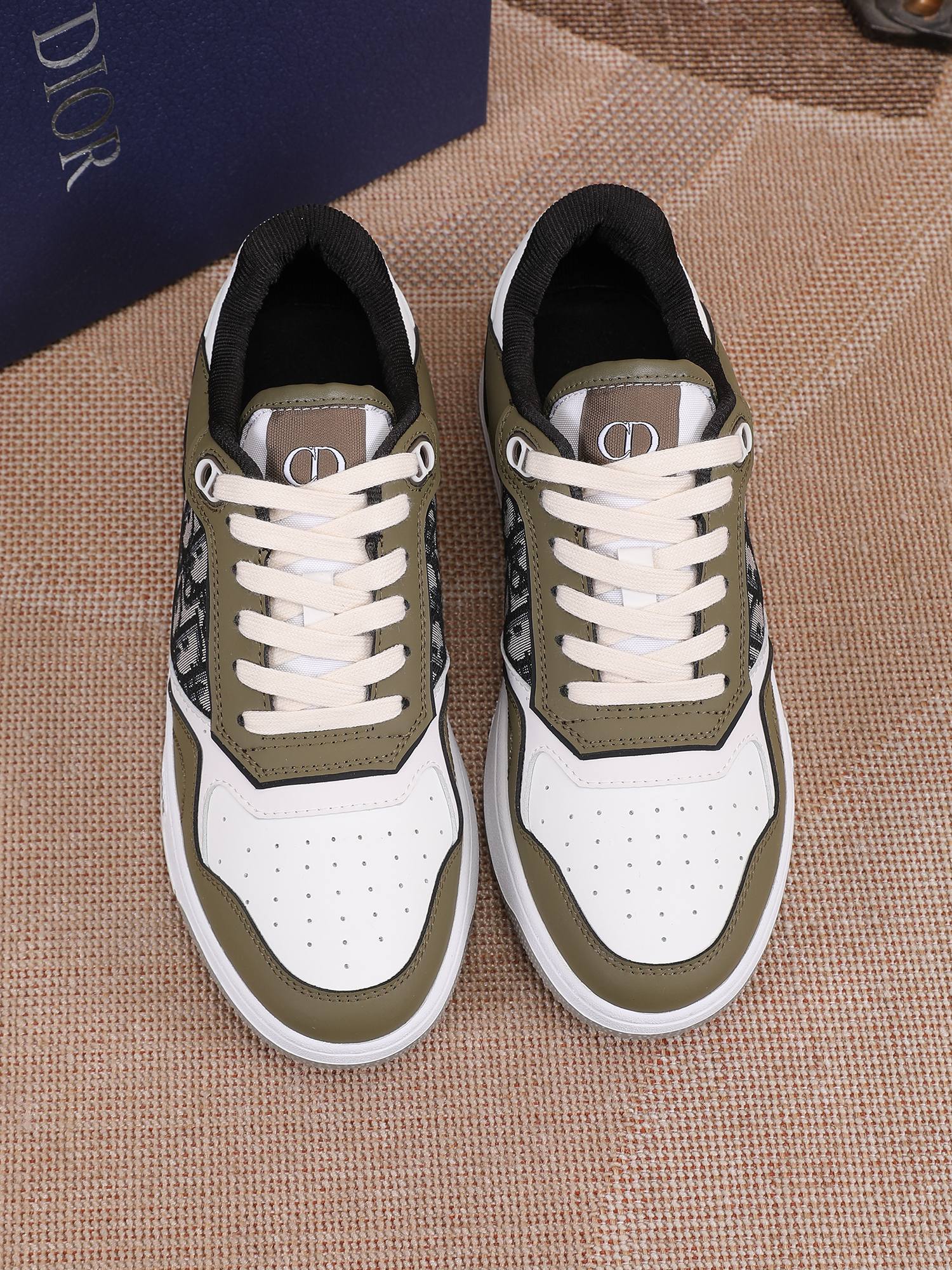 Dior shoe