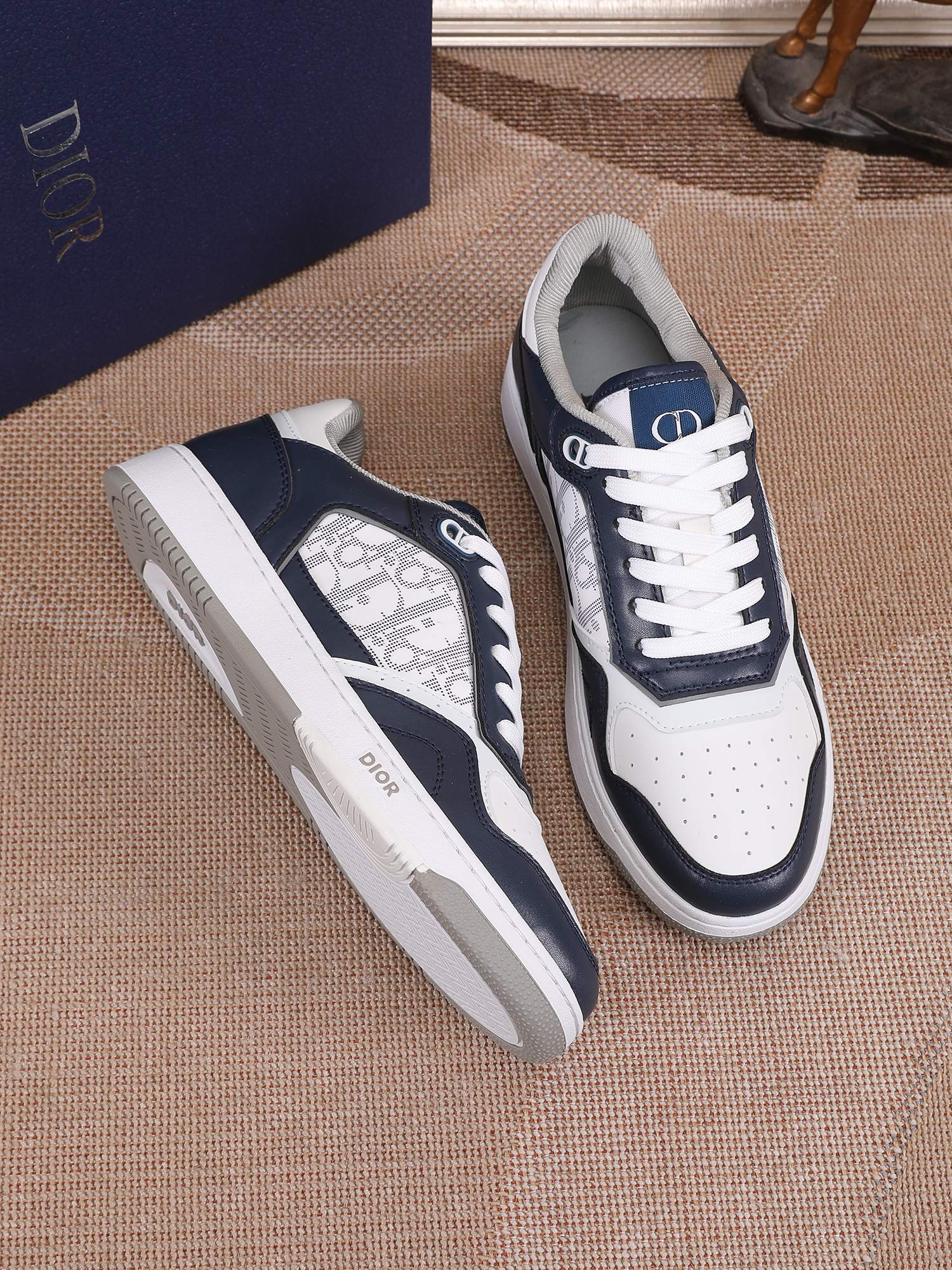 Dior shoe