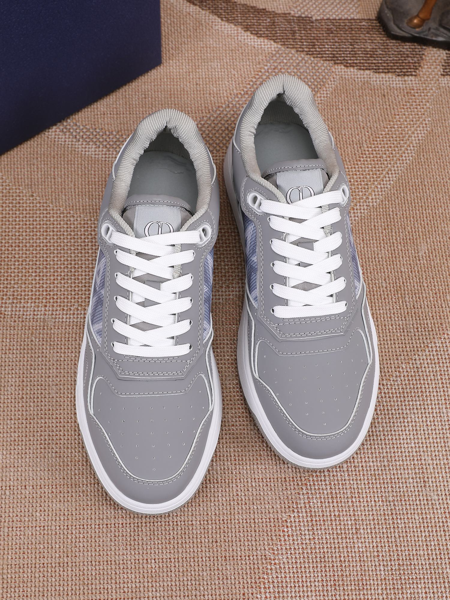 Dior shoe