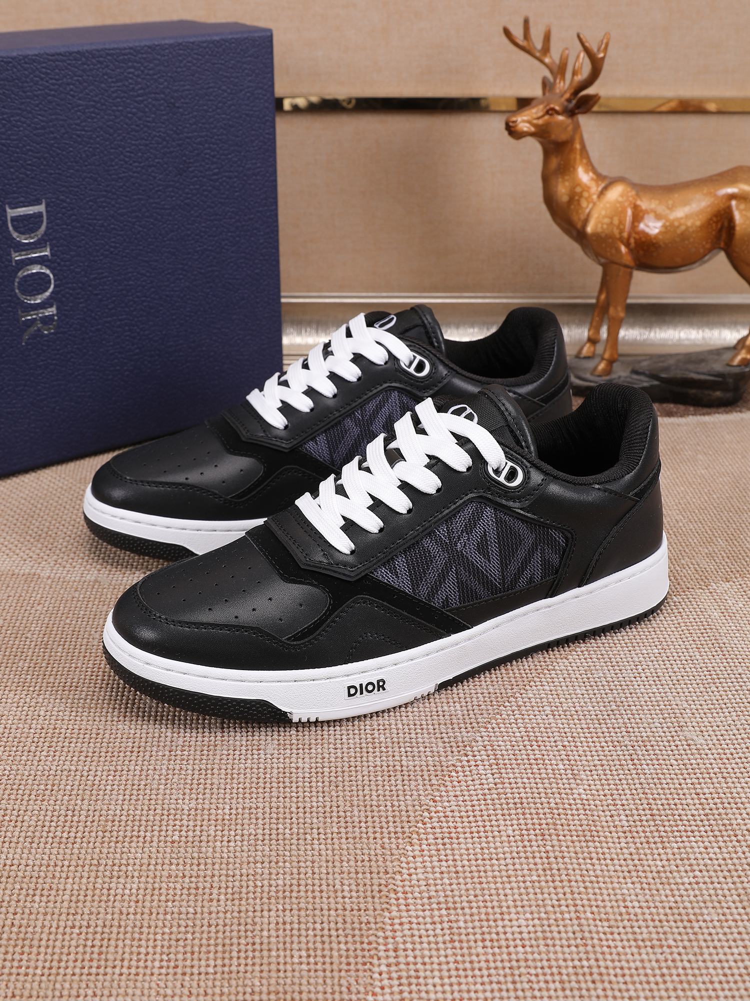 Dior shoe