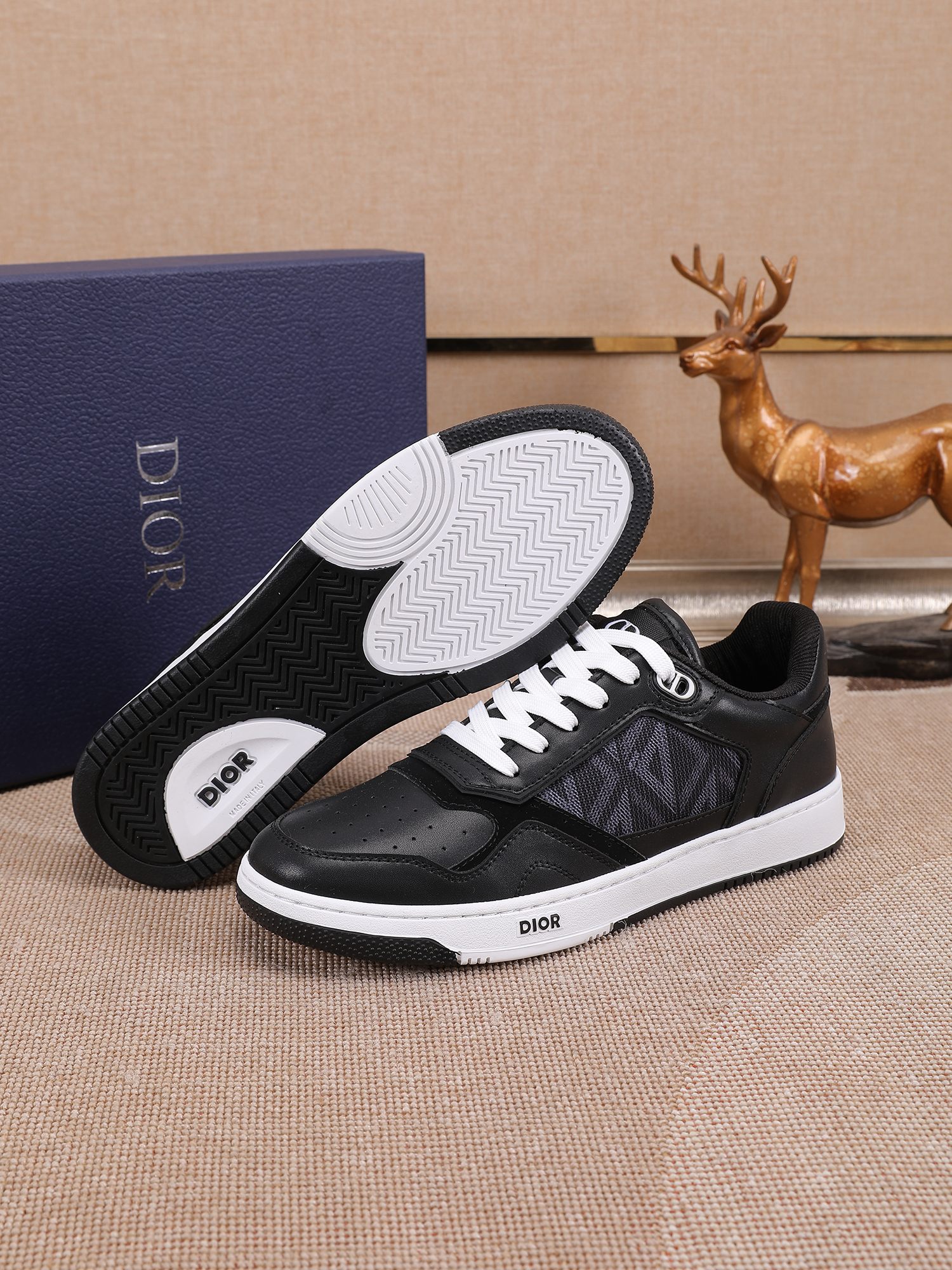 Dior shoe