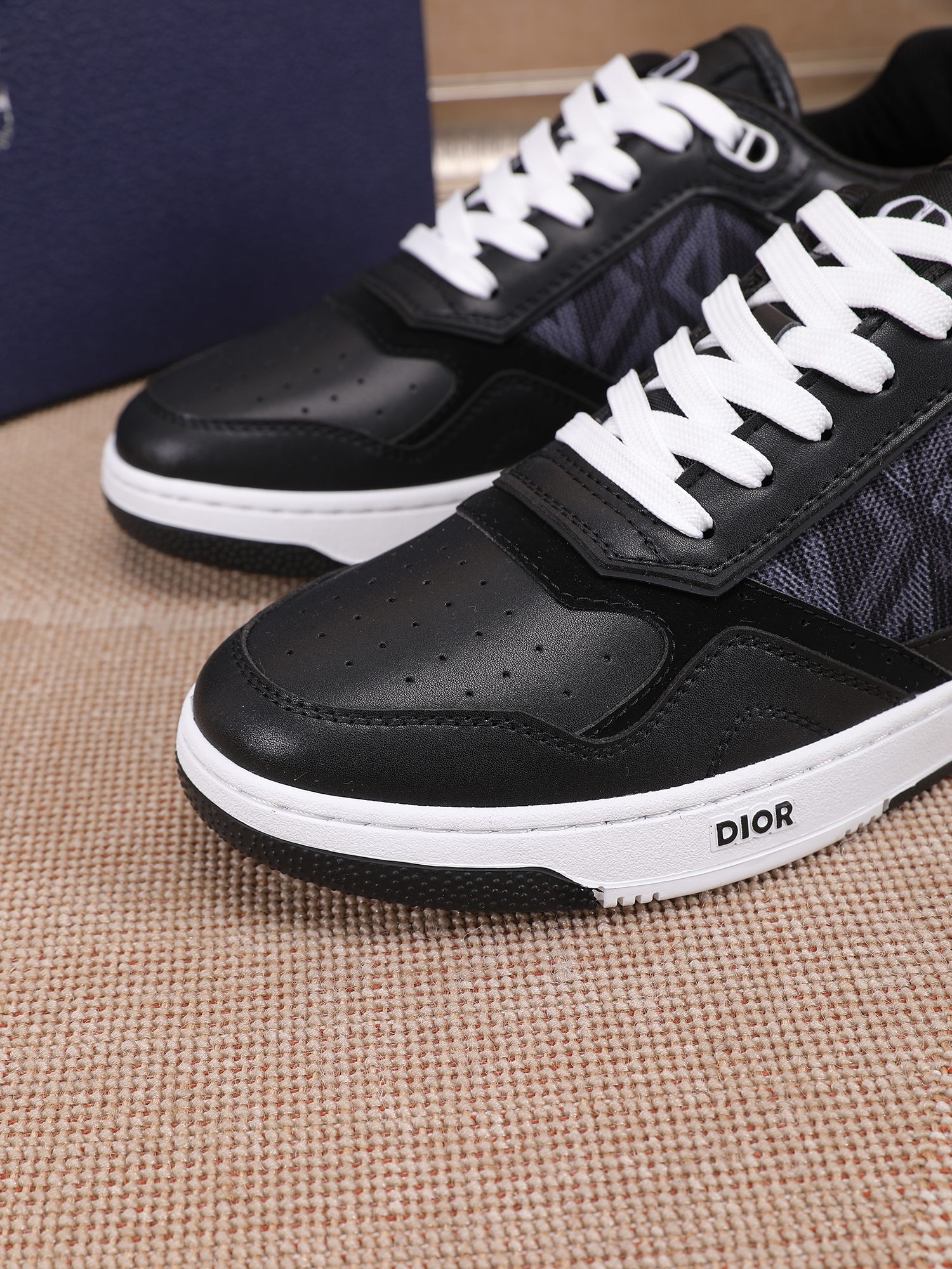 Dior shoe