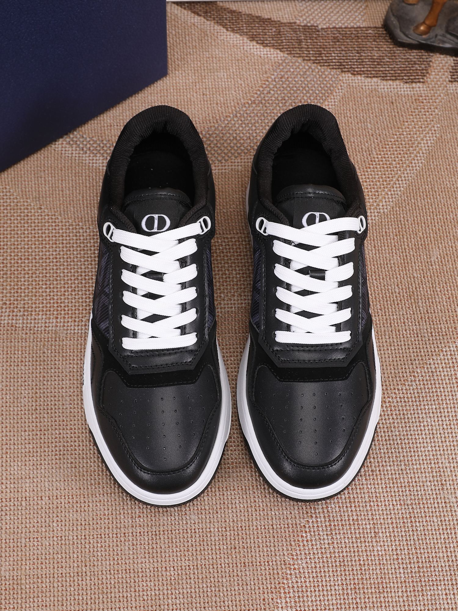 Dior shoe