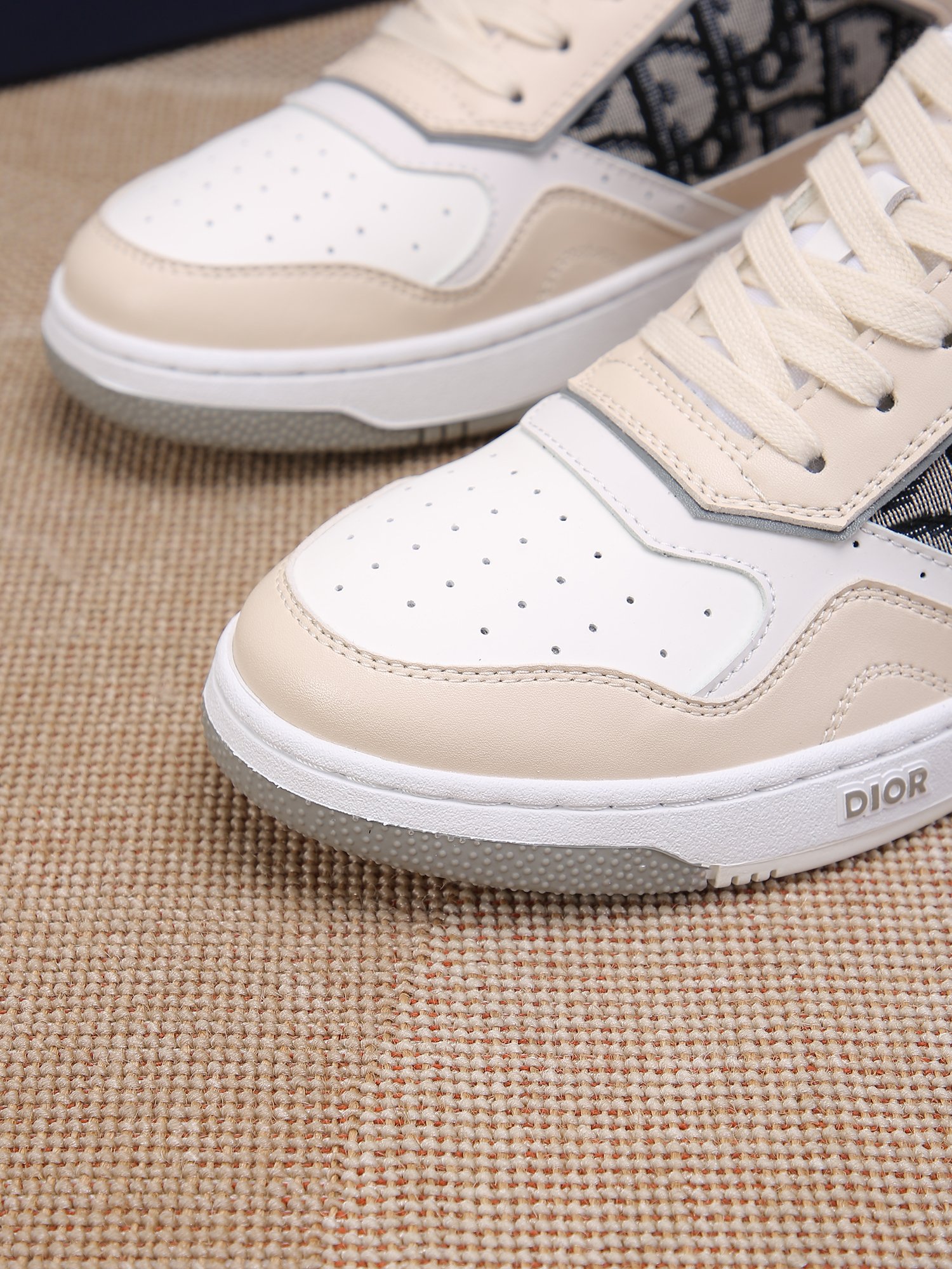 Dior shoe