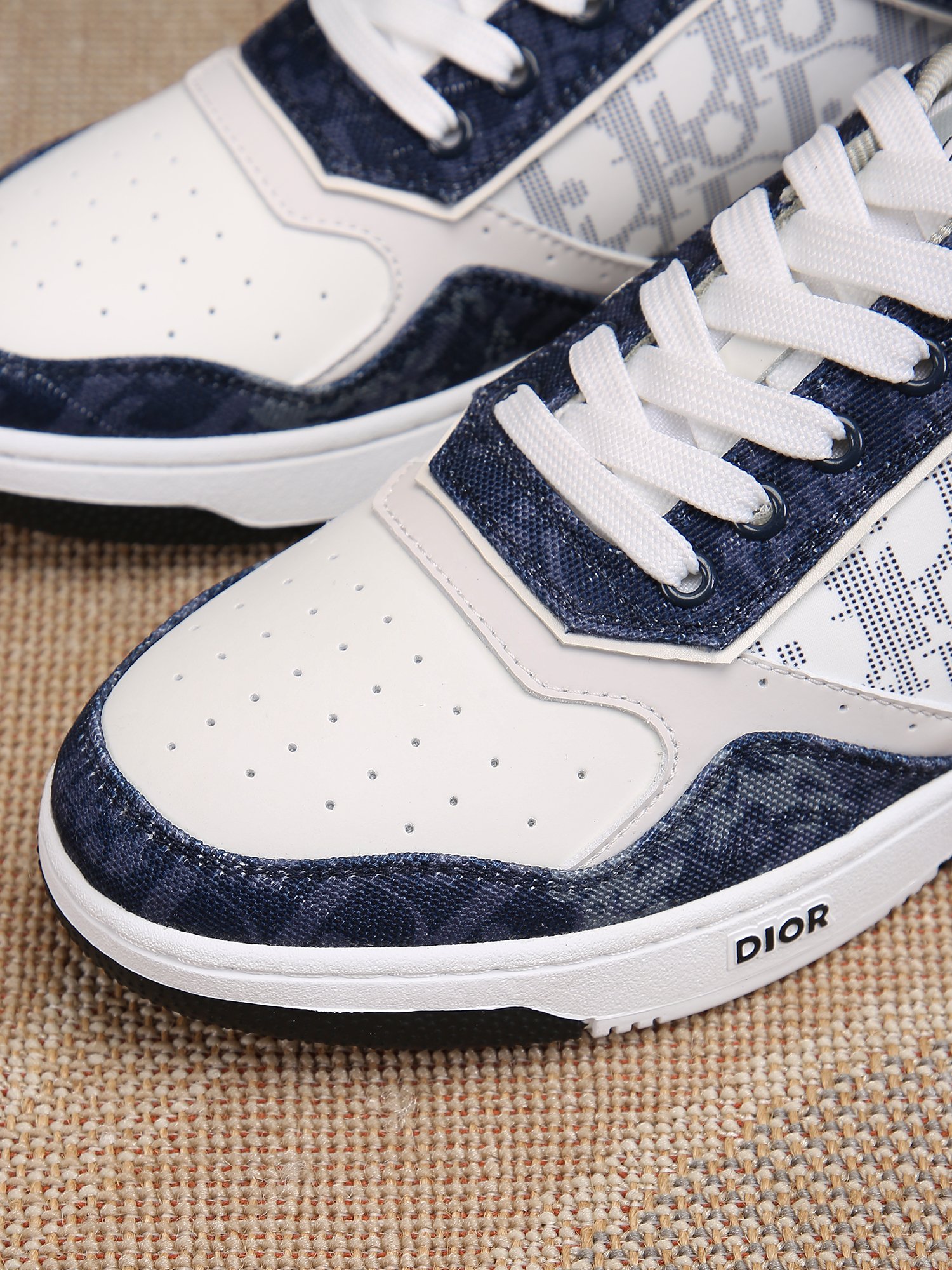 Dior shoe