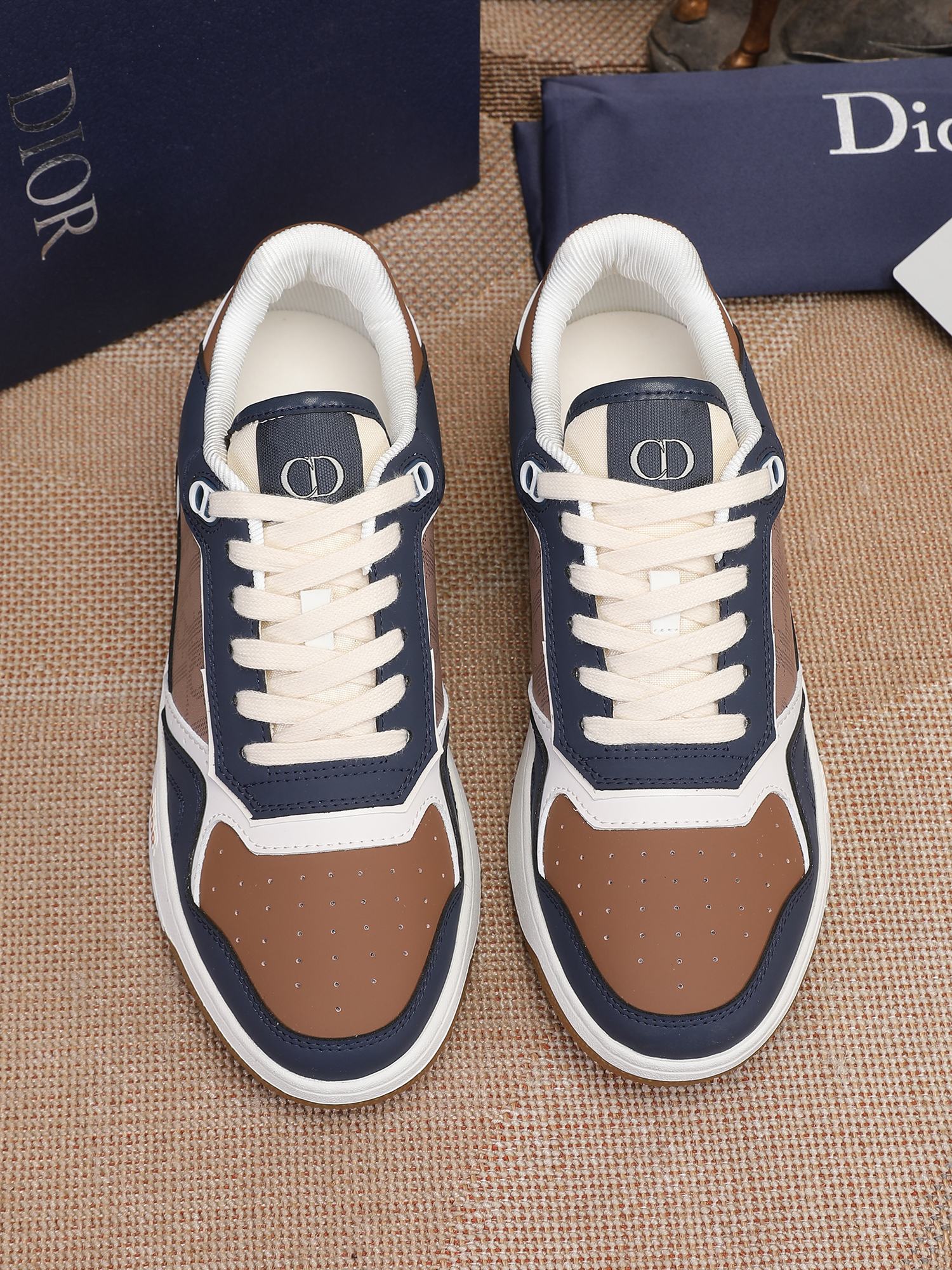 Dior shoe