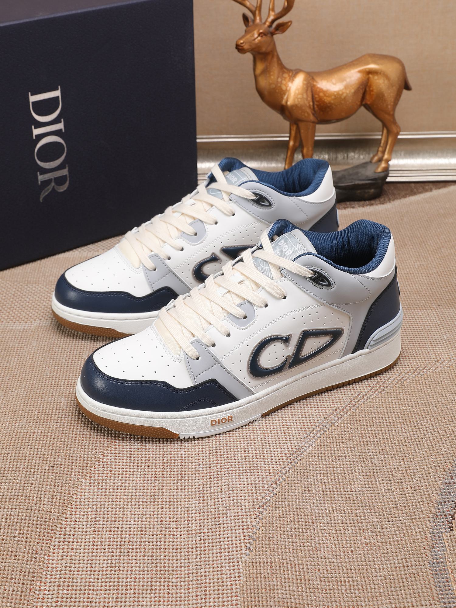 Dior shoe