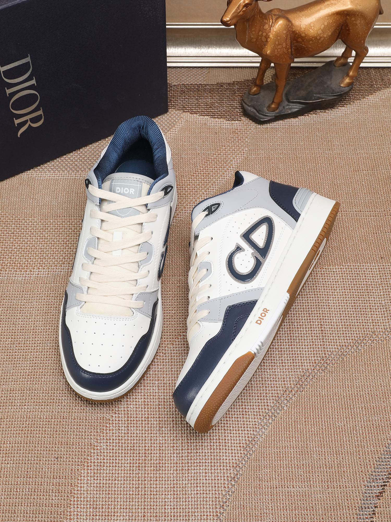 Dior shoe