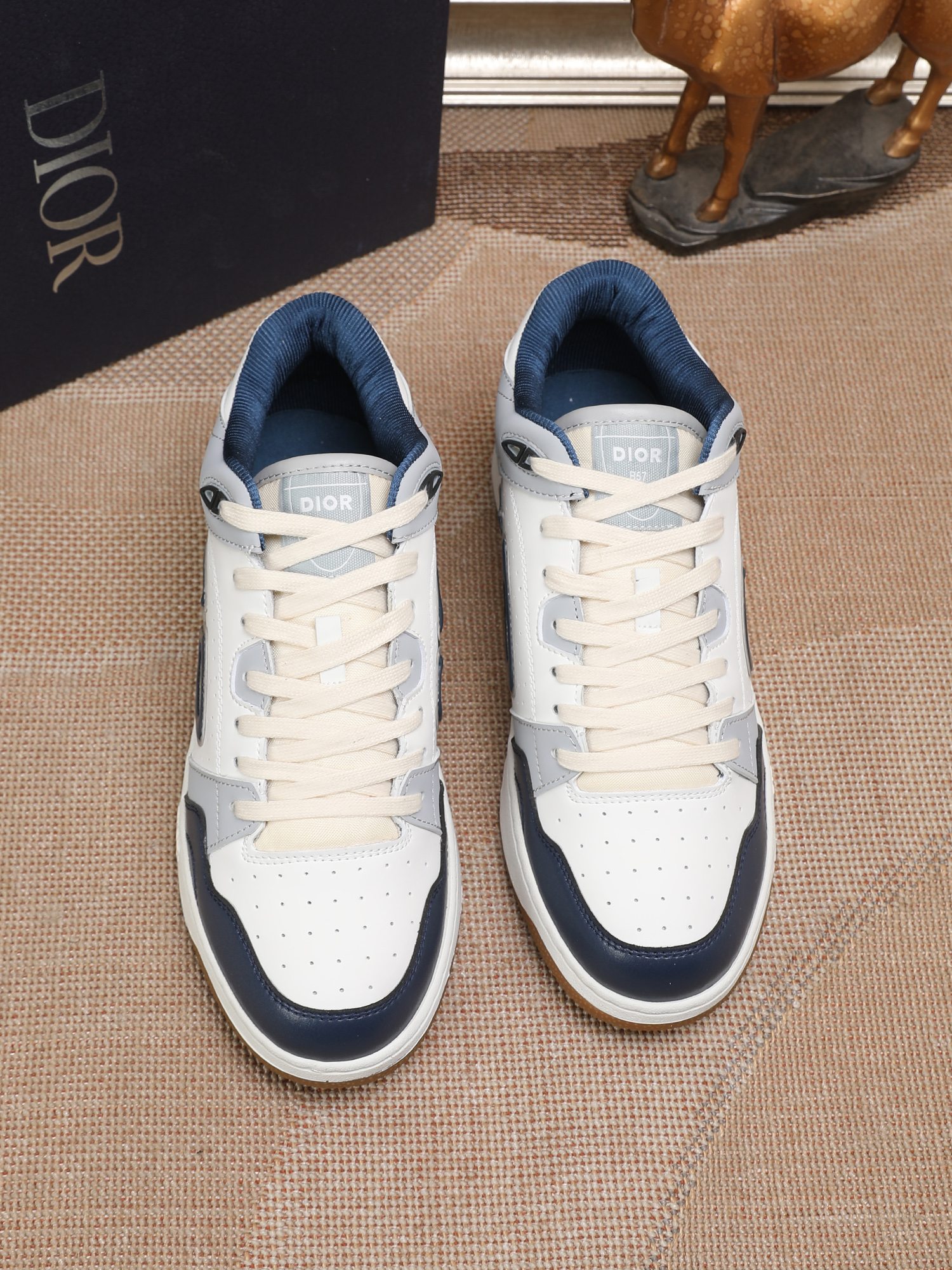 Dior shoe