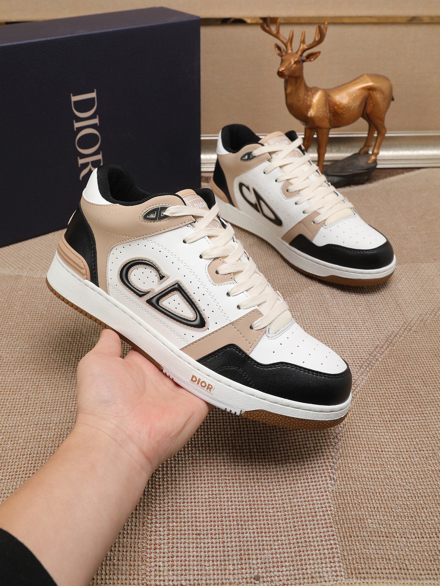 Dior shoe