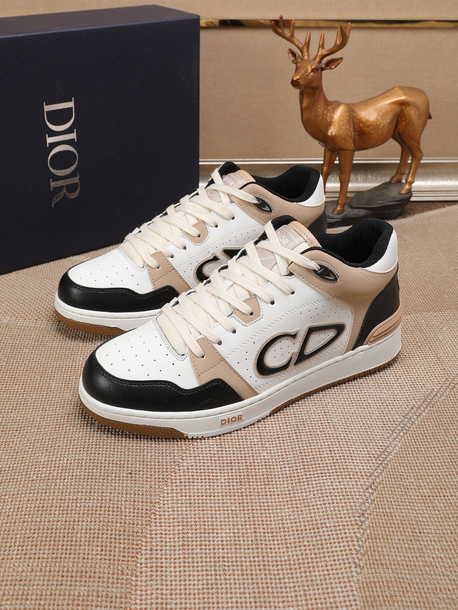Dior shoe
