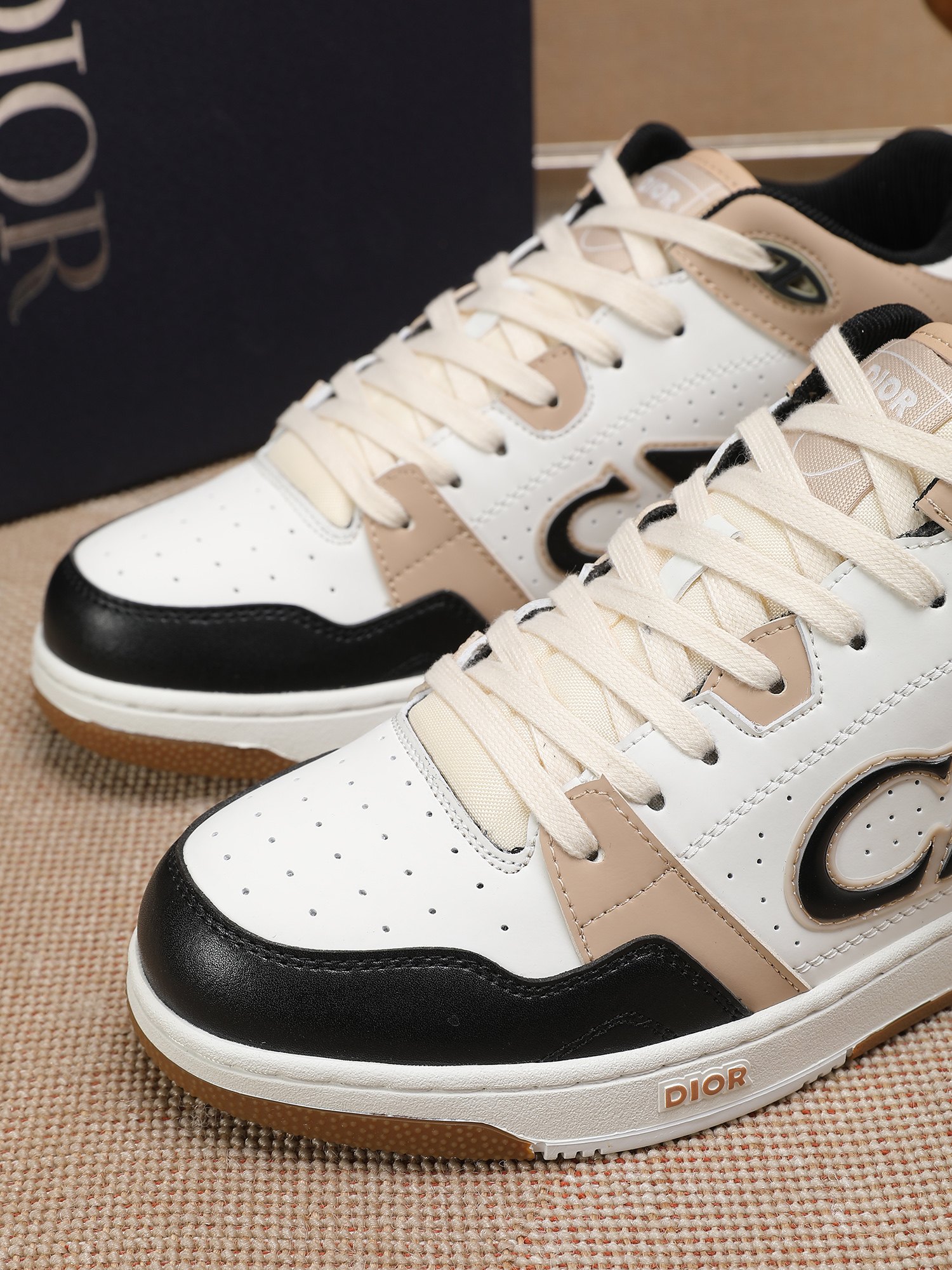 Dior shoe