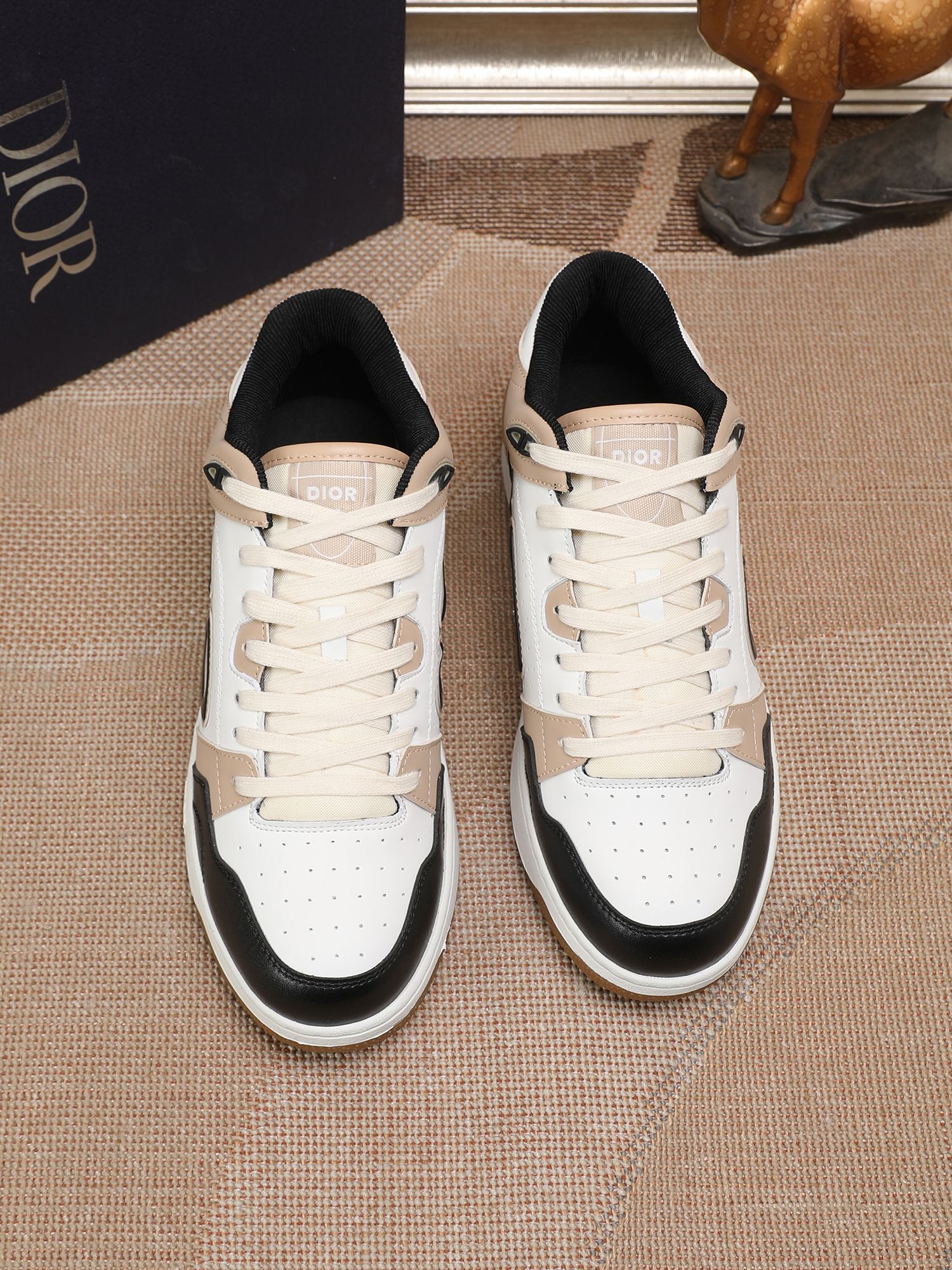 Dior shoe