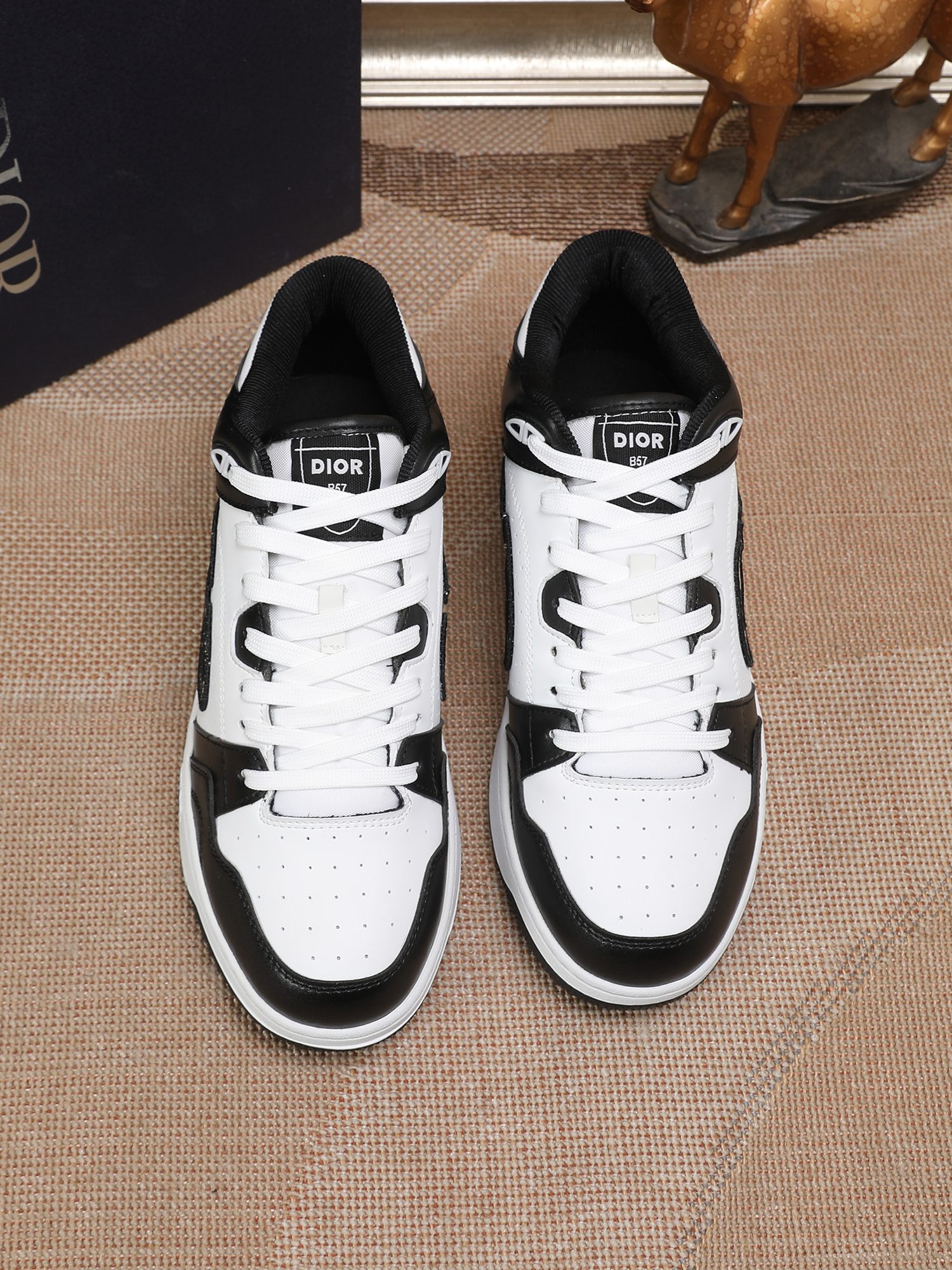 Dior shoe