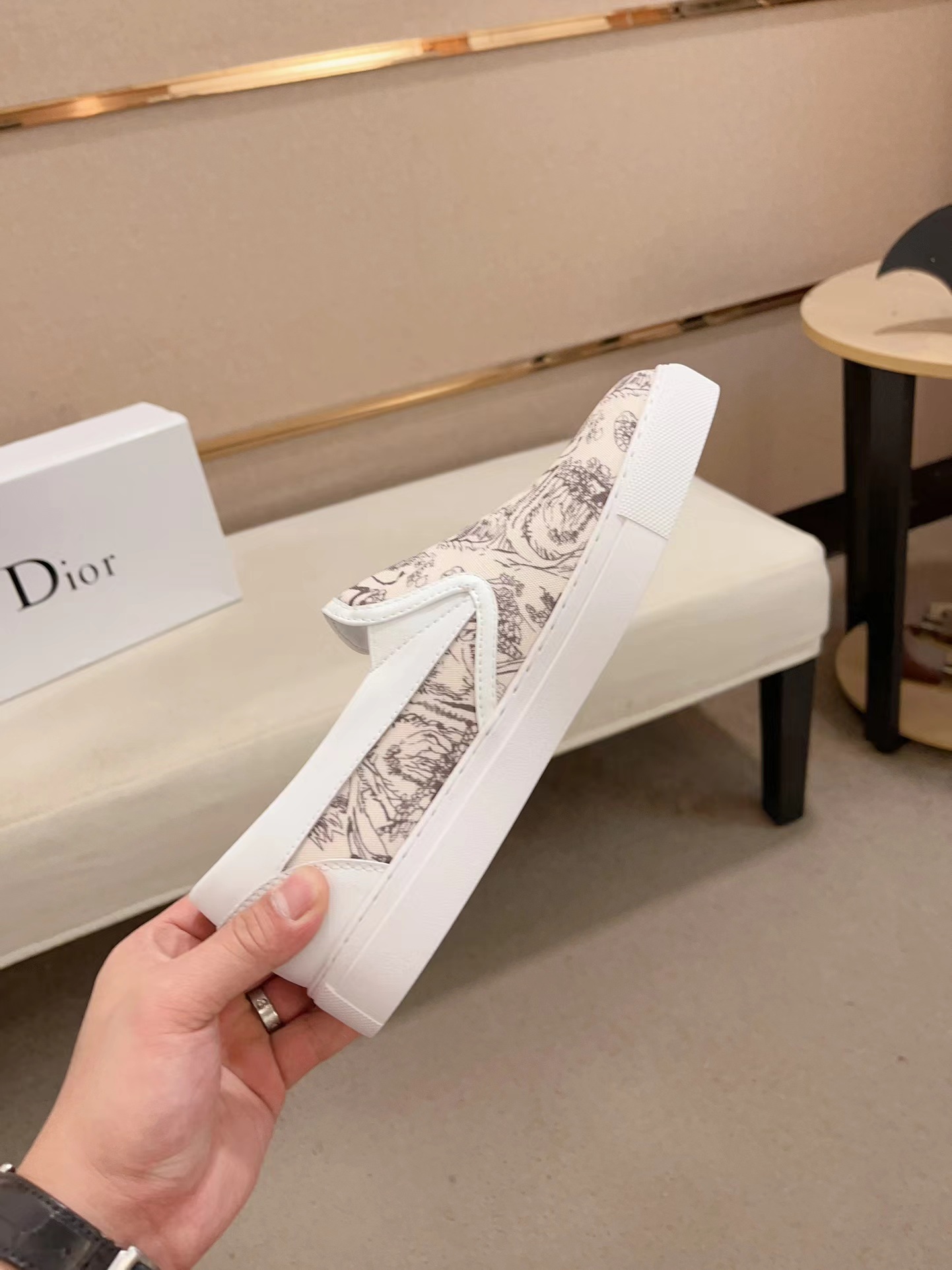 Dior shoe
