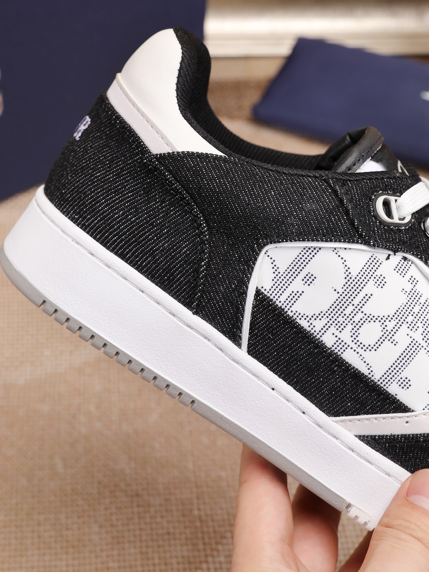 Dior shoe