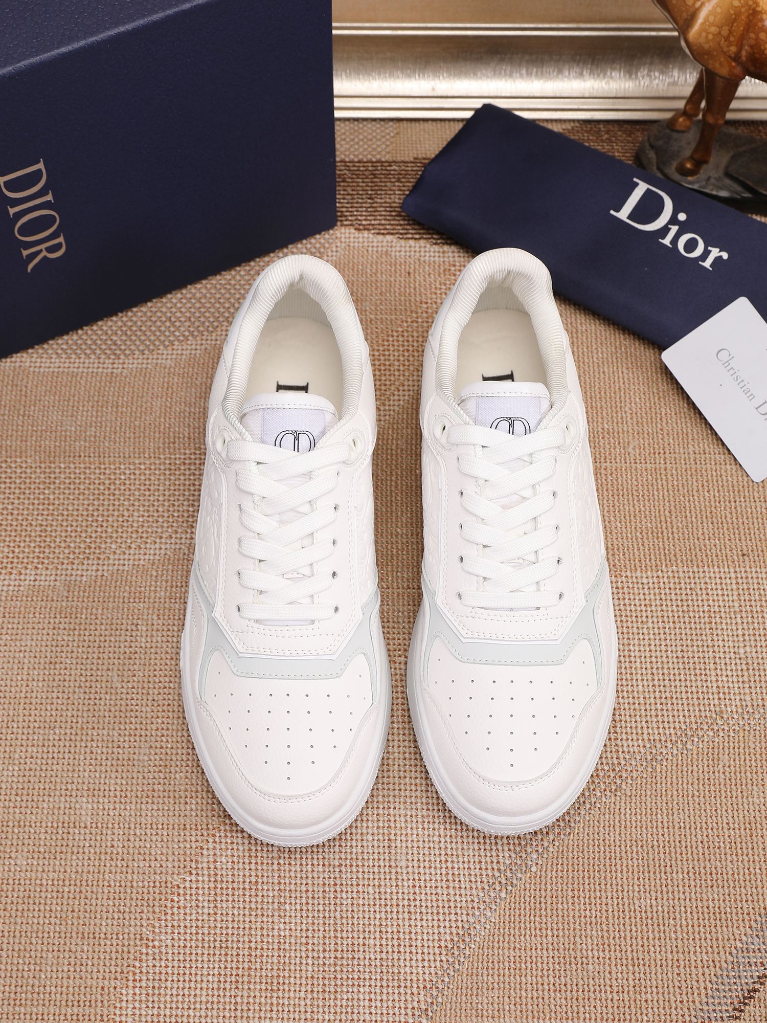 Dior shoe