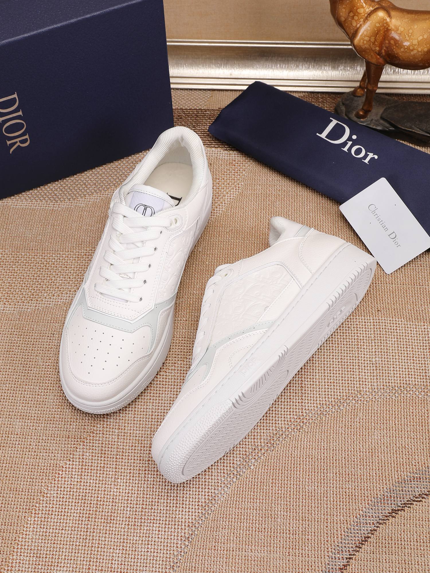 Dior shoe