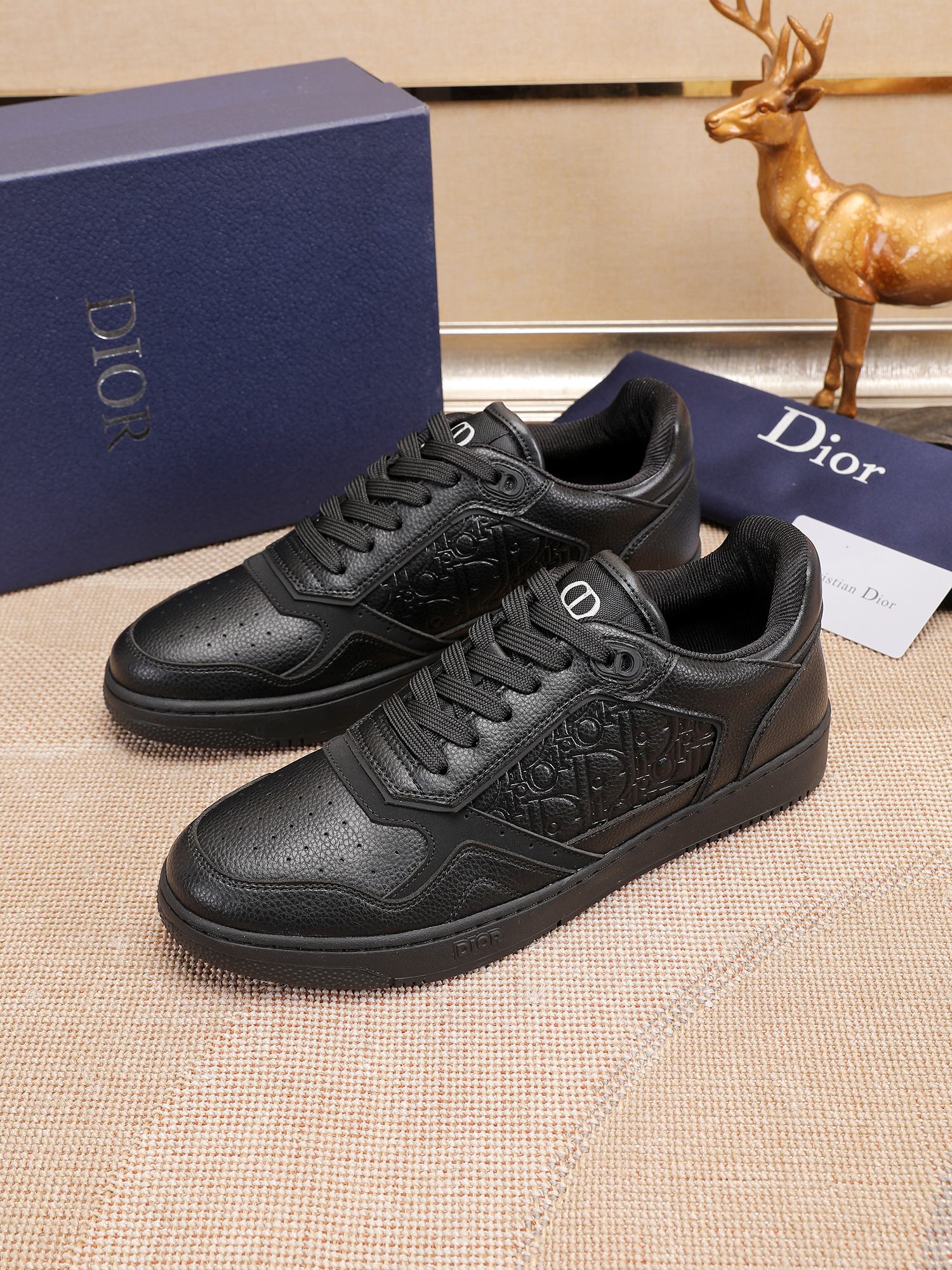 Dior shoe