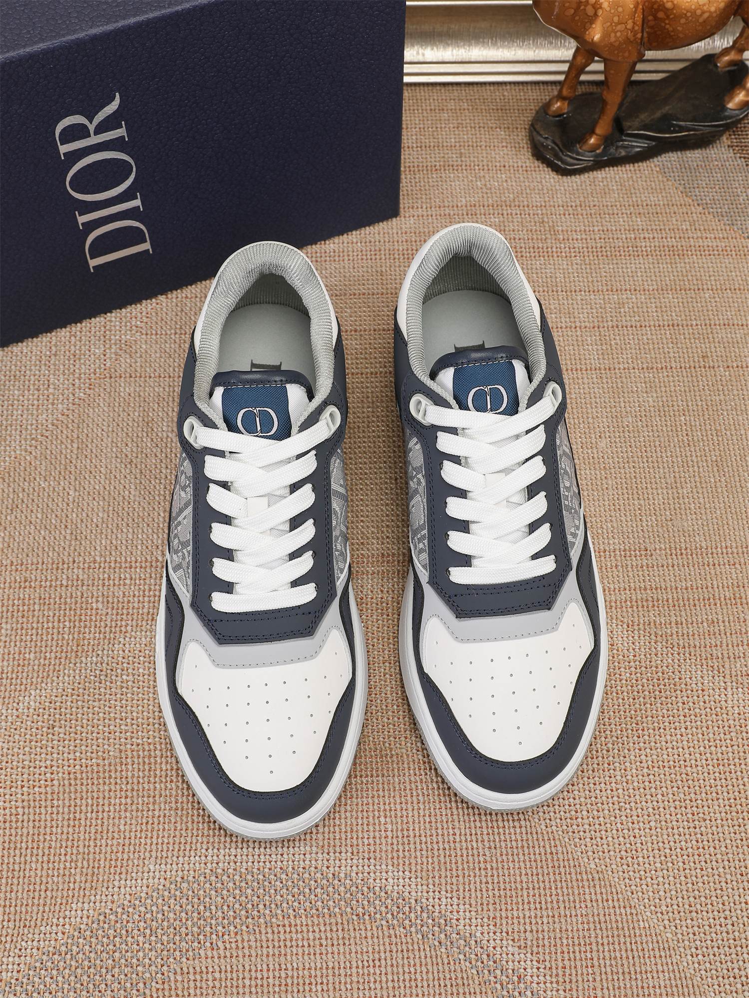 Dior shoe