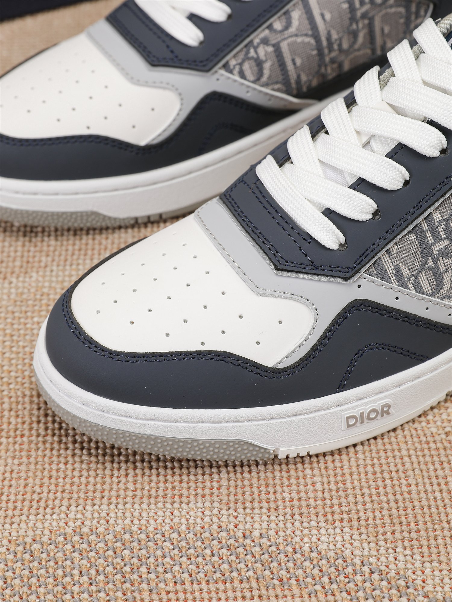 Dior shoe