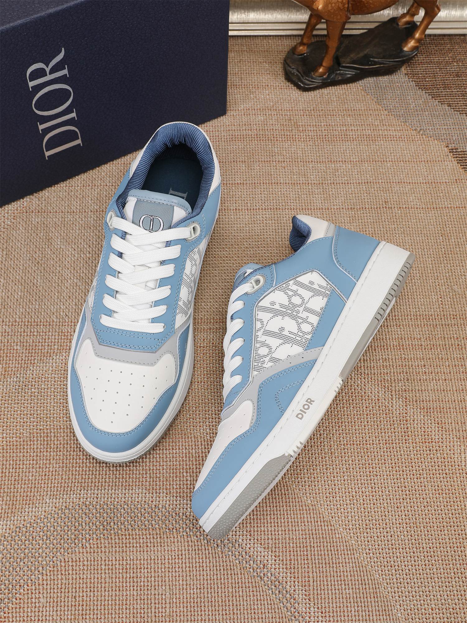Dior shoe